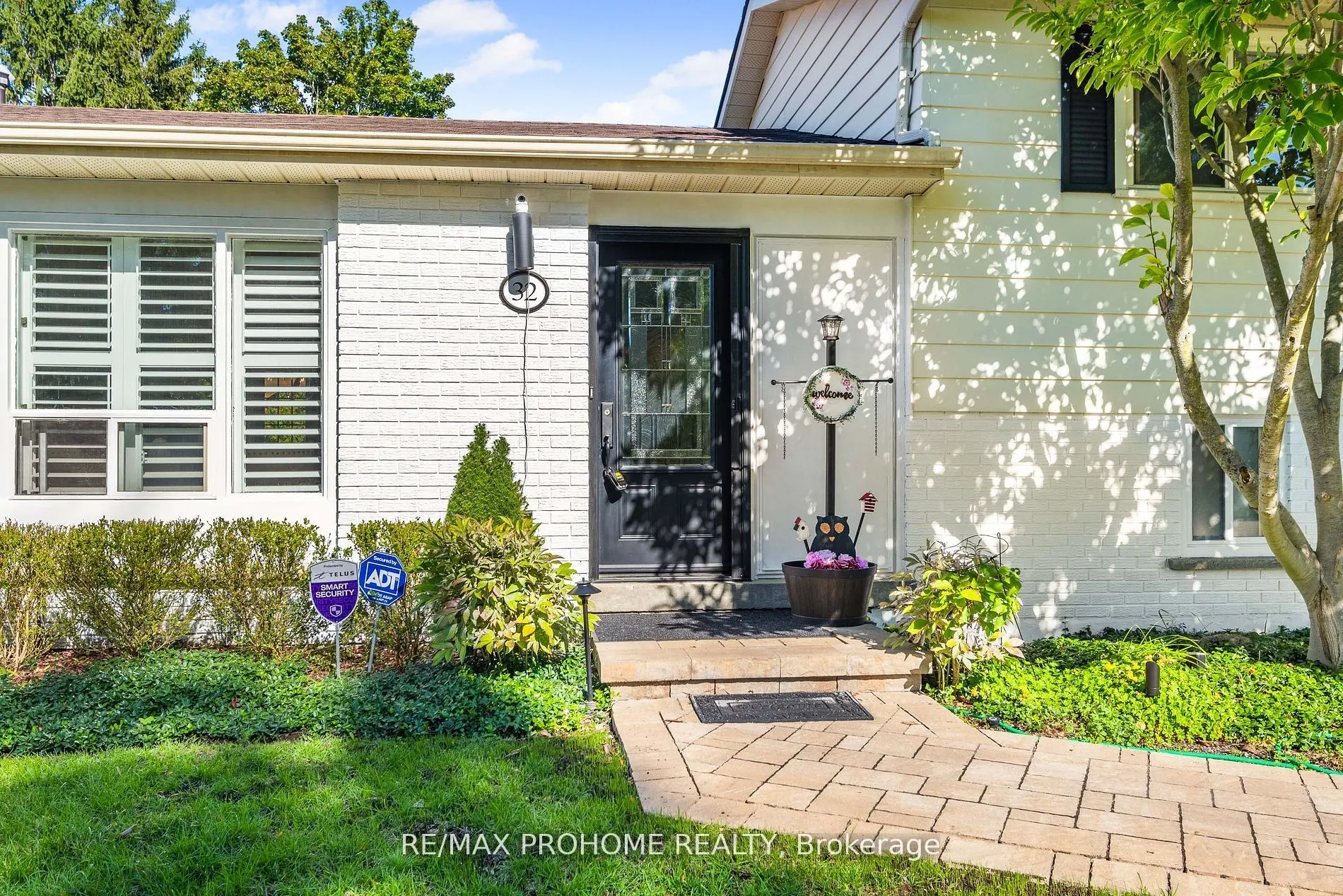 32 Sir Bedevere Place