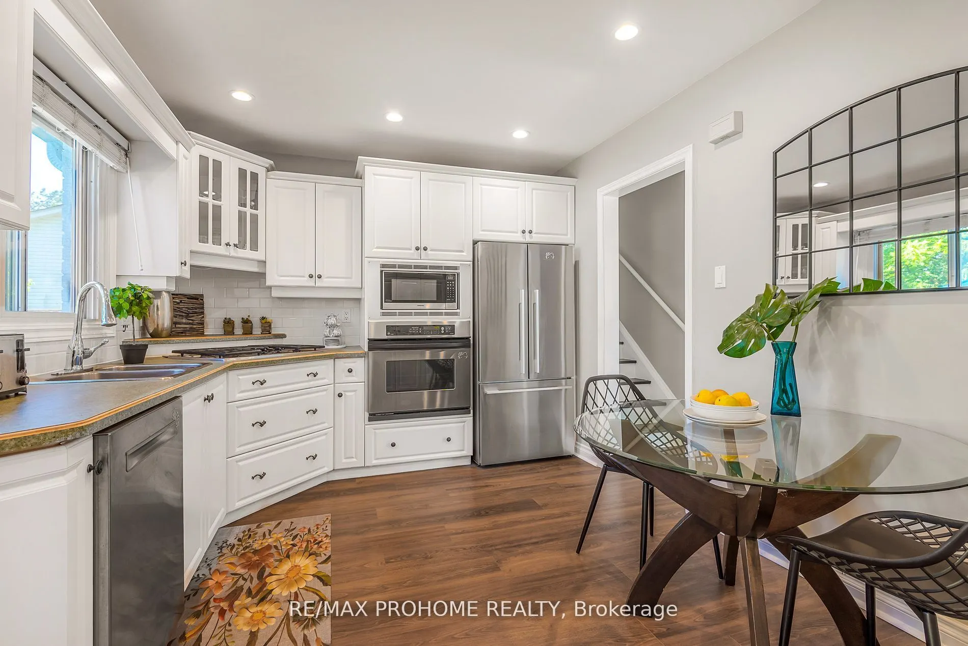 32 Sir Bedevere Place