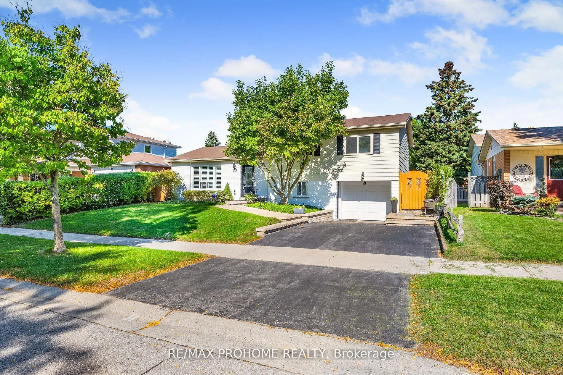 32 Sir Bedevere Place