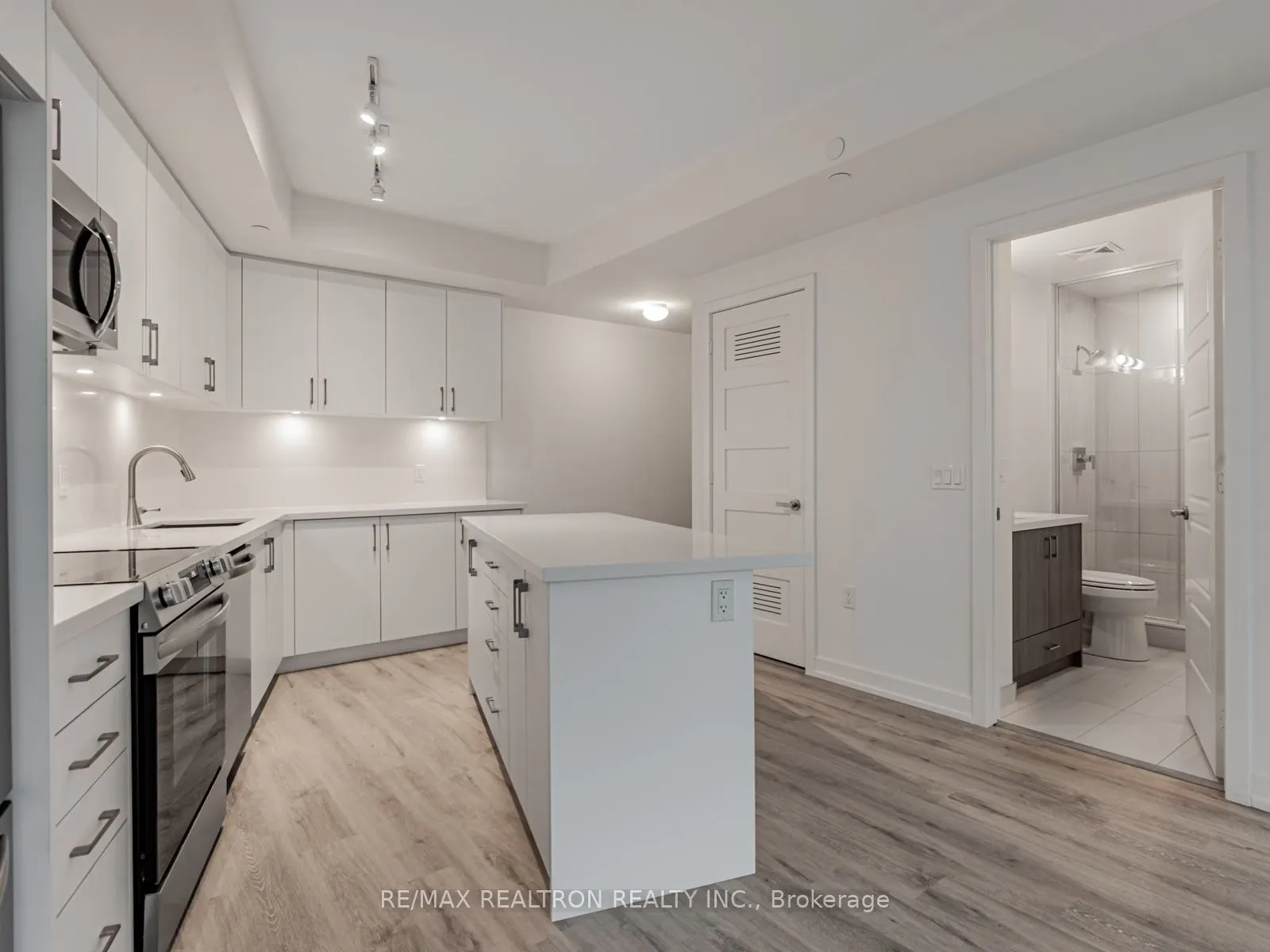 333 Sunseeker Avenue, #117