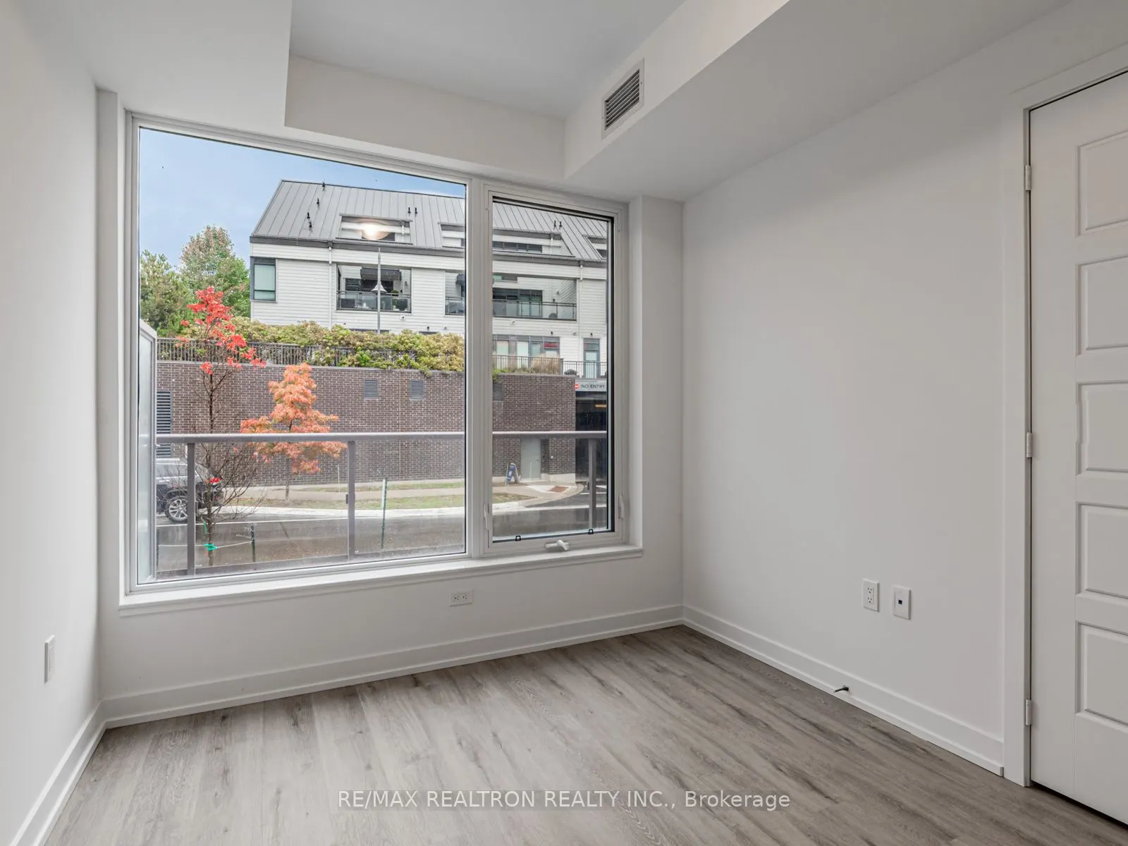 333 Sunseeker Avenue, #117