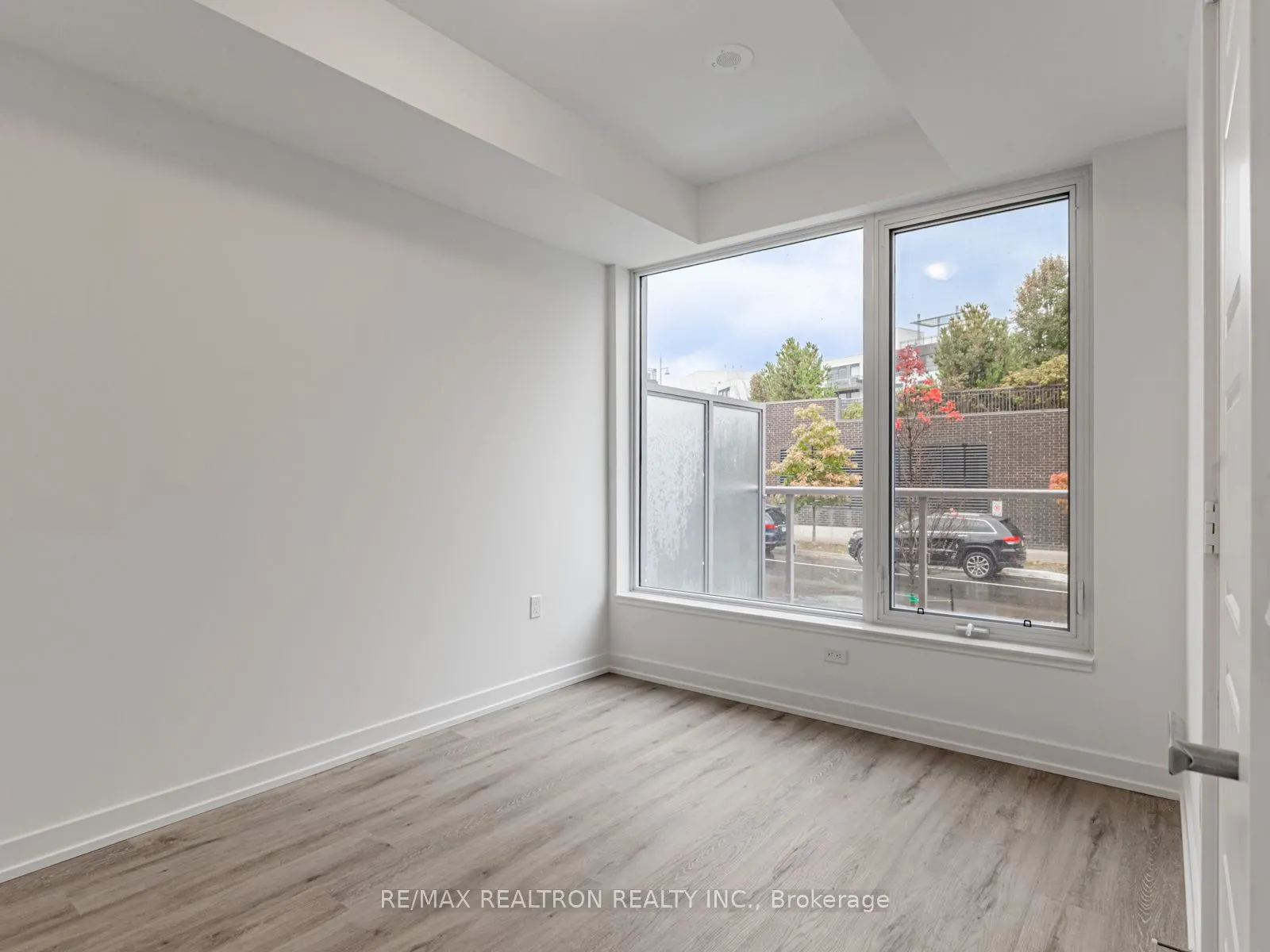 333 Sunseeker Avenue, #117