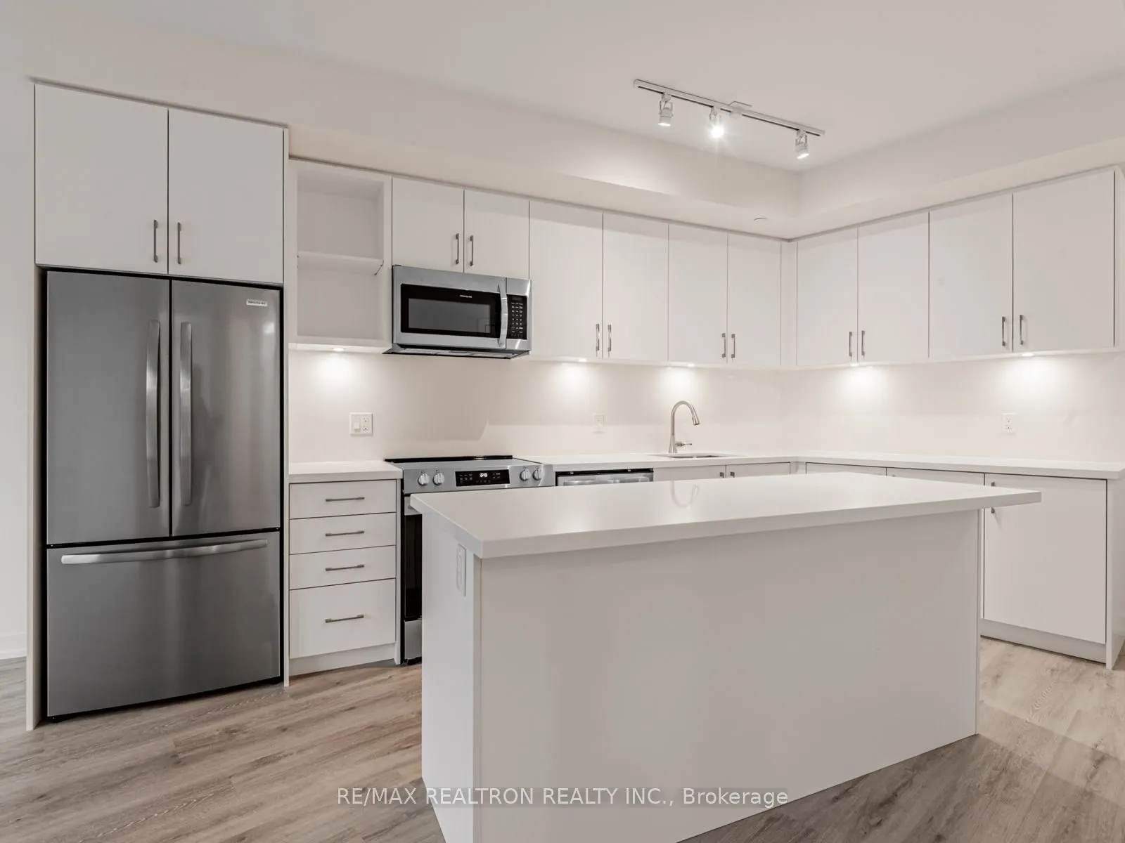 333 Sunseeker Avenue, #117