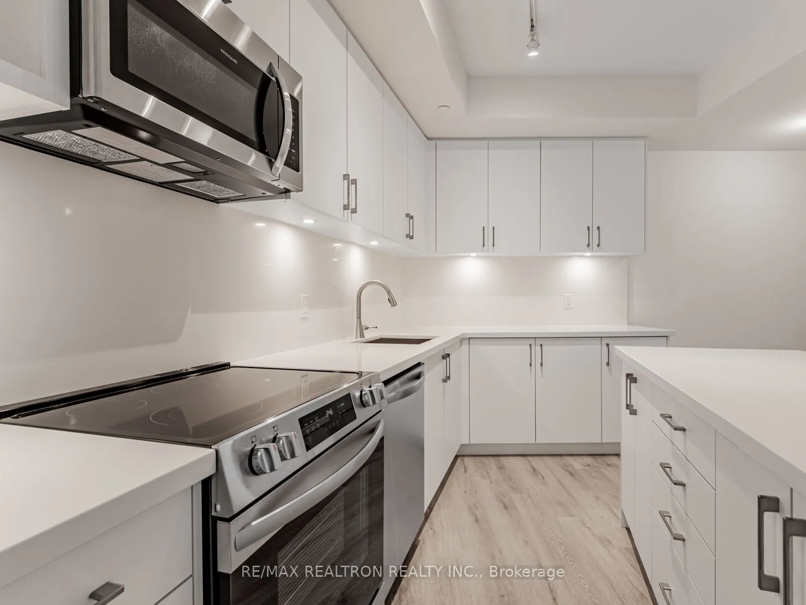 333 Sunseeker Avenue, #117