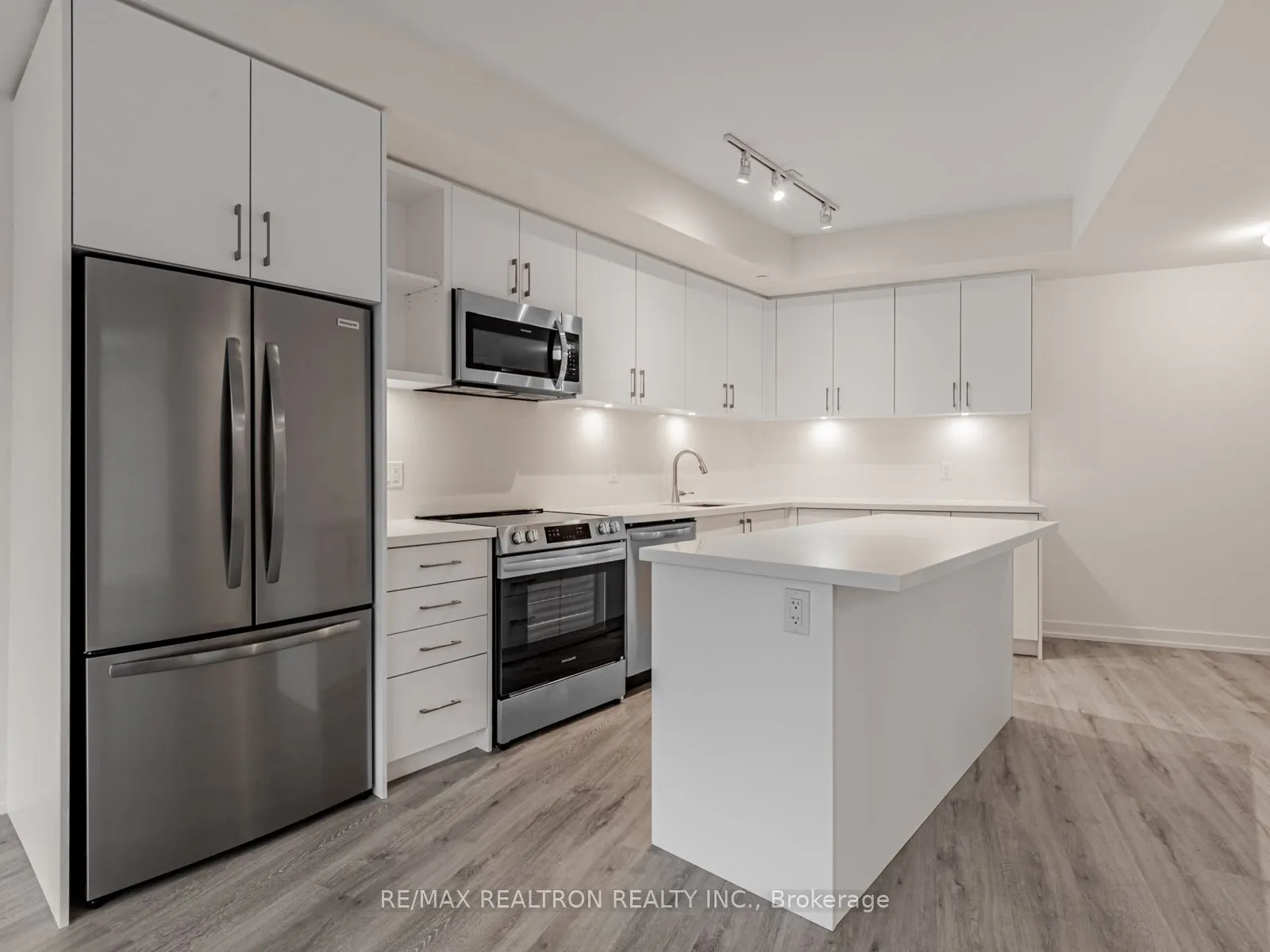 333 Sunseeker Avenue, #117