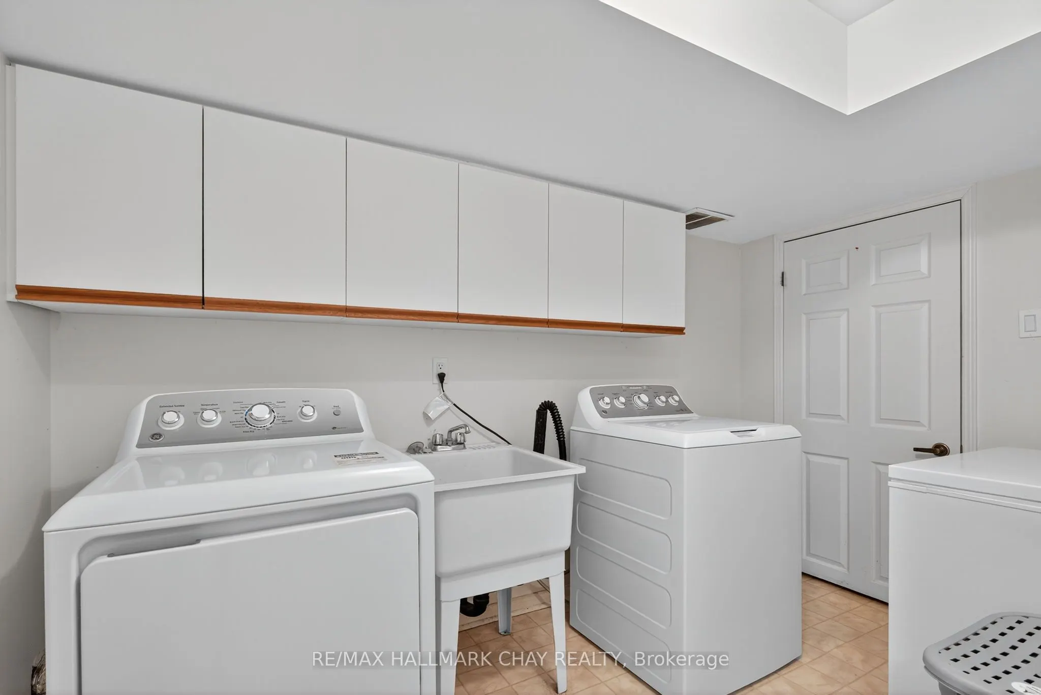 33 Parkette Drive, #13