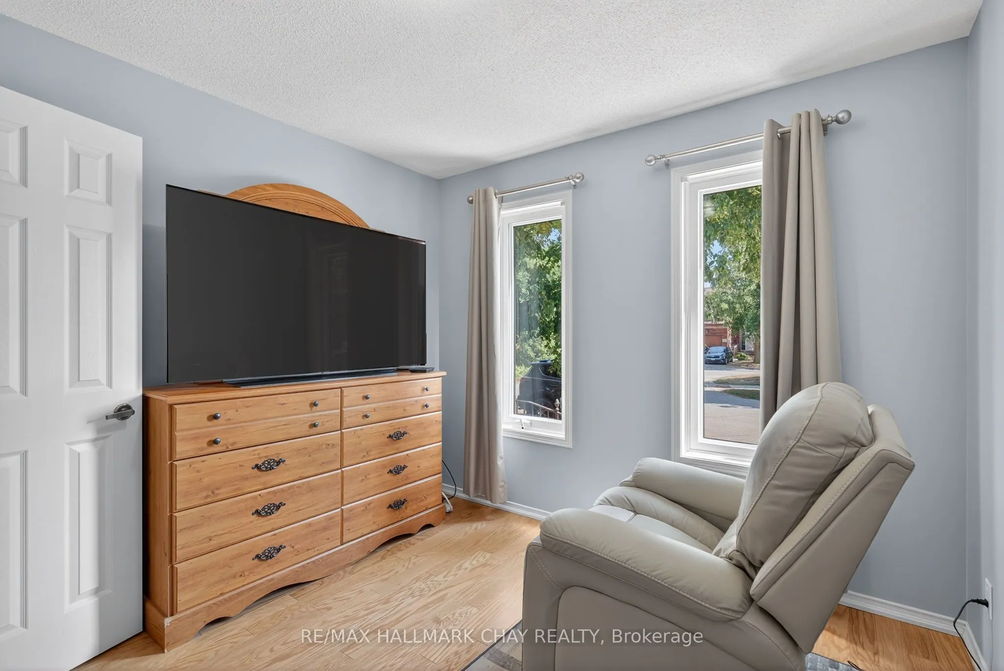 33 Parkette Drive, #13