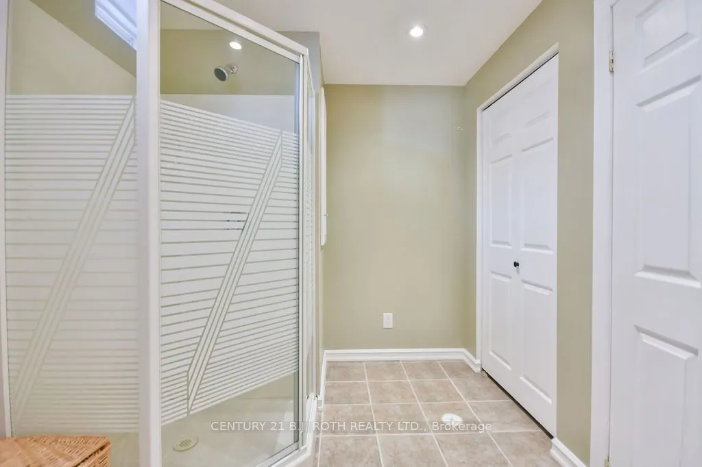 1970 Webster Boulevard