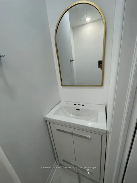 231 Blue Grass Boulevard