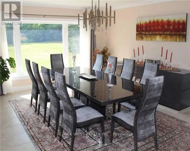 90 Stephanie Boulevard