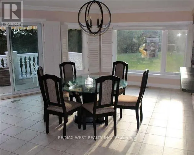 90 Stephanie Boulevard