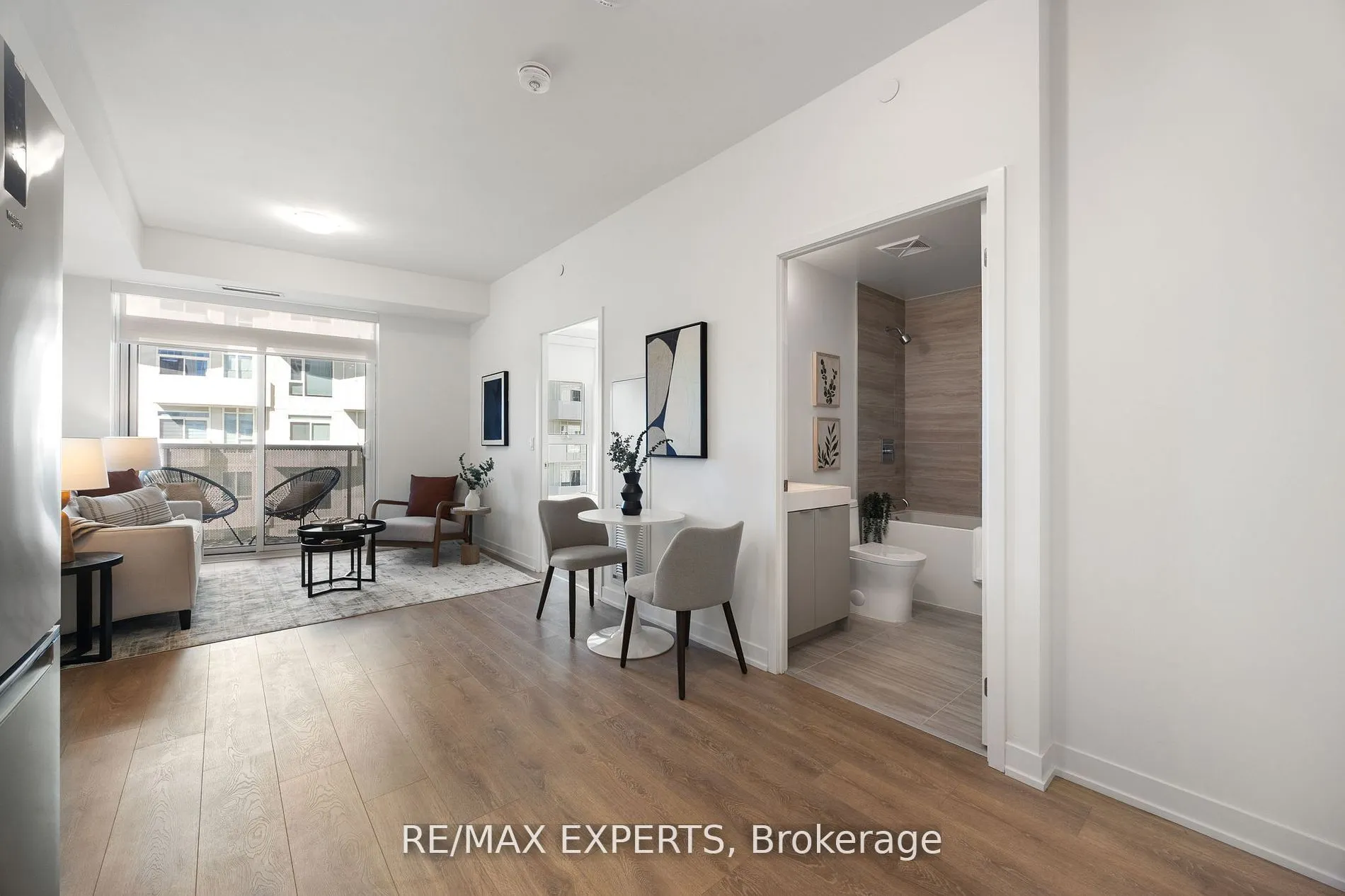 10 Abeja Street, #1414