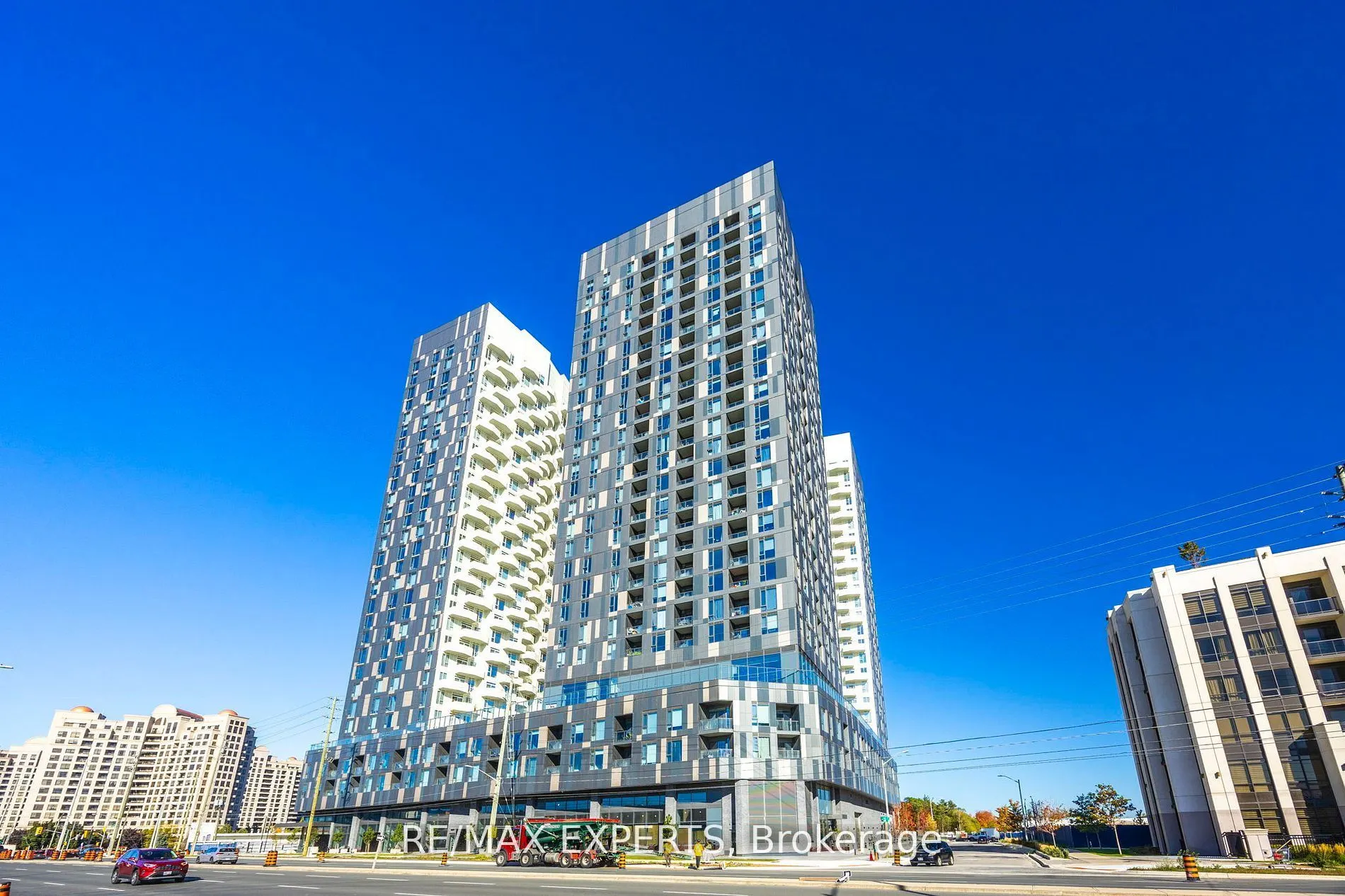 10 Abeja Street, #1414