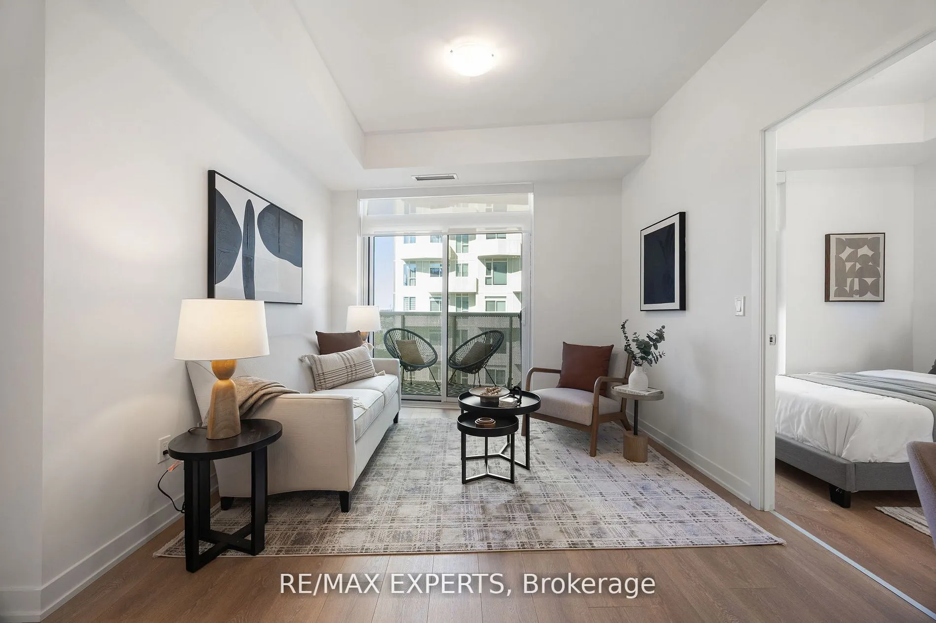 10 Abeja Street, #1414