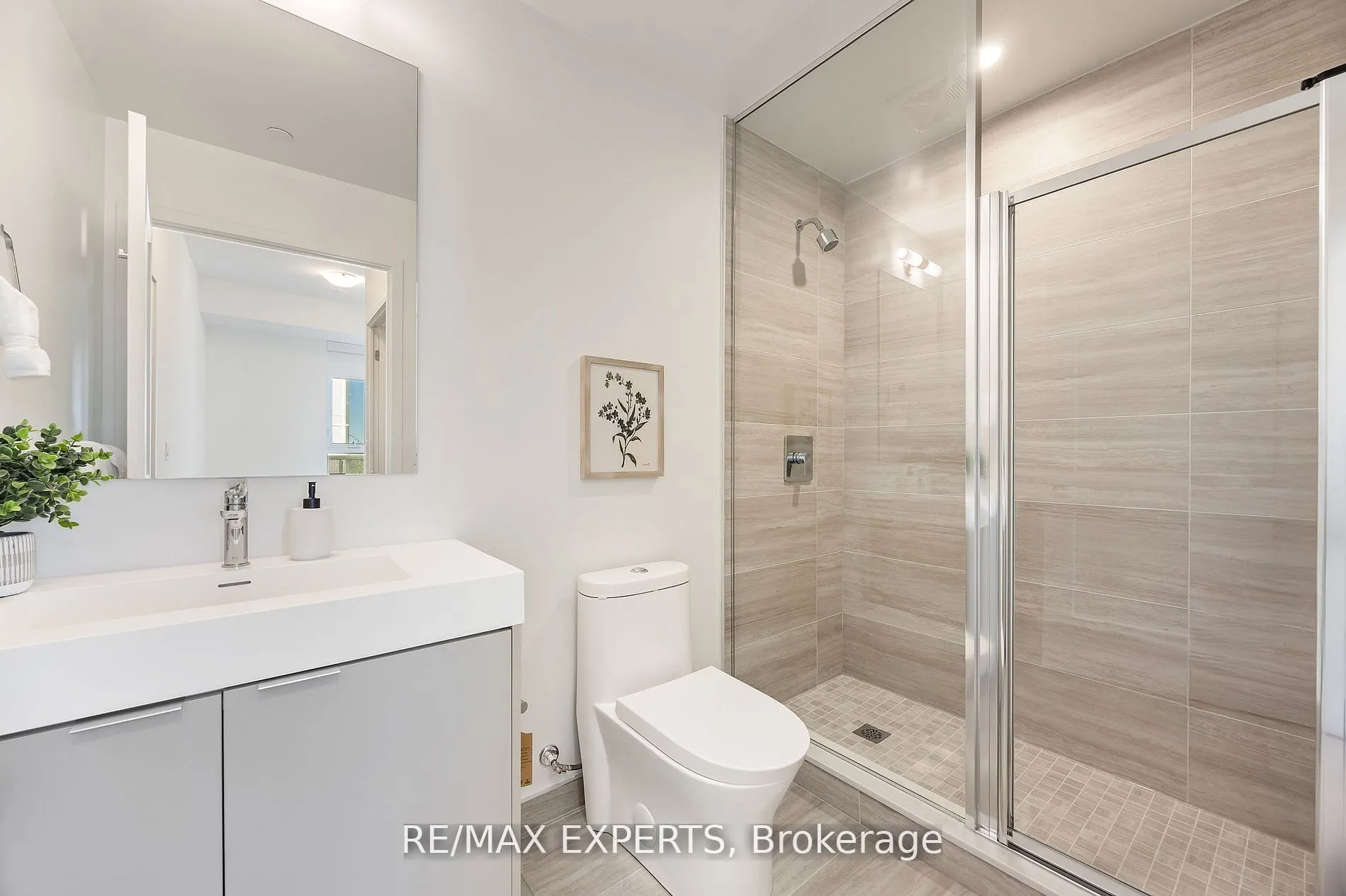 10 Abeja Street, #1414