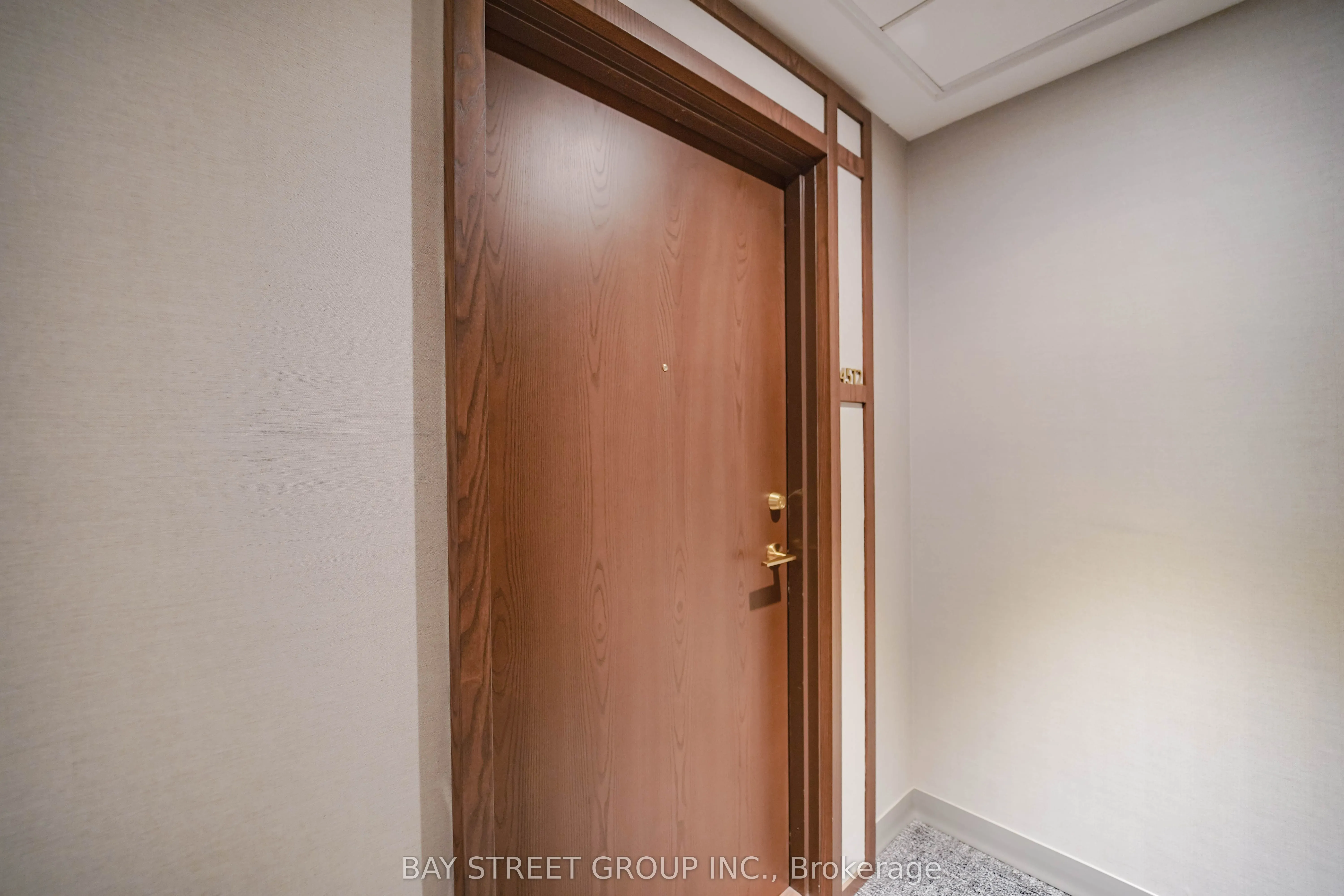 1000 Portage Parkway, #4512