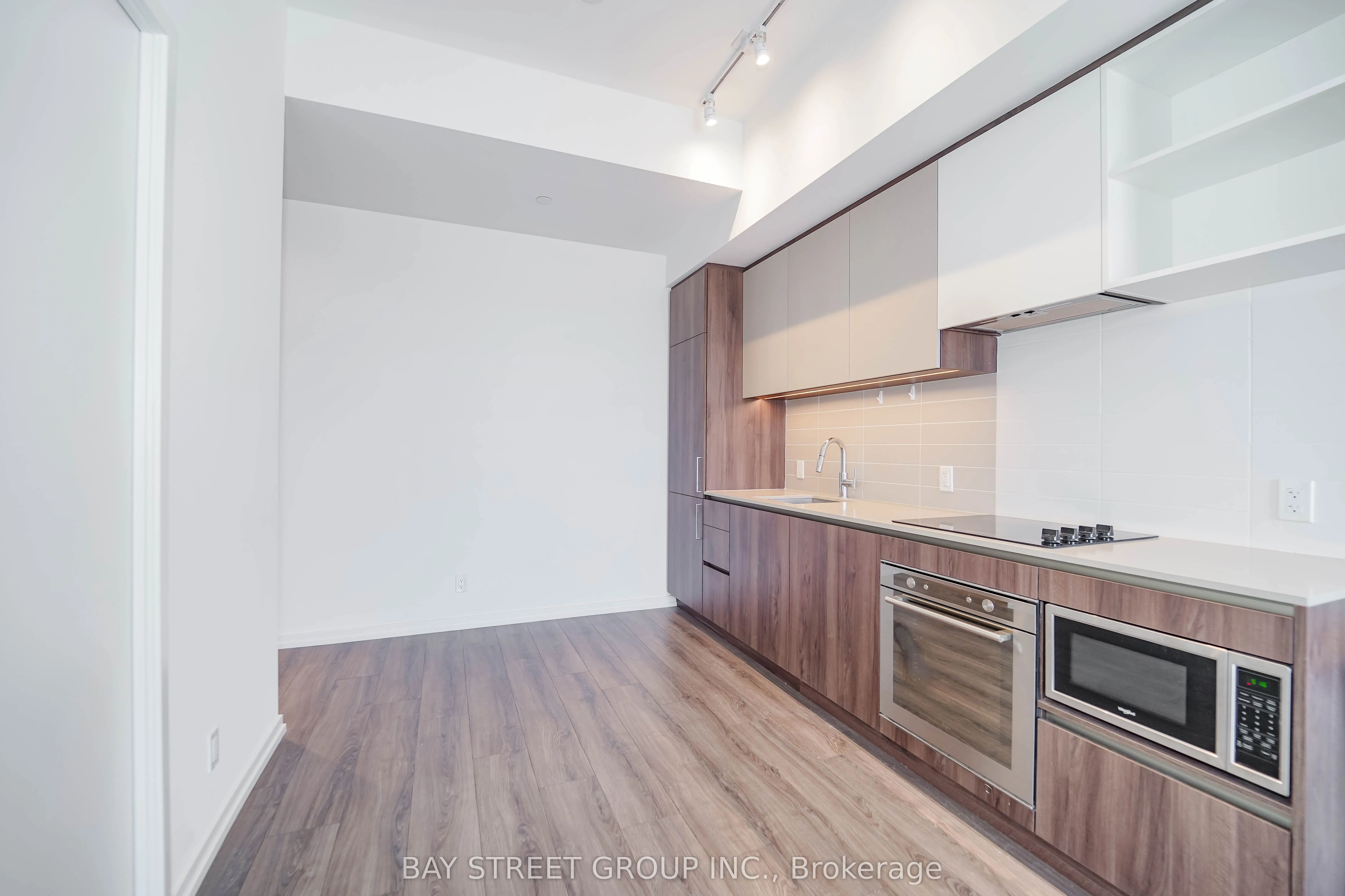 1000 Portage Parkway, #4512