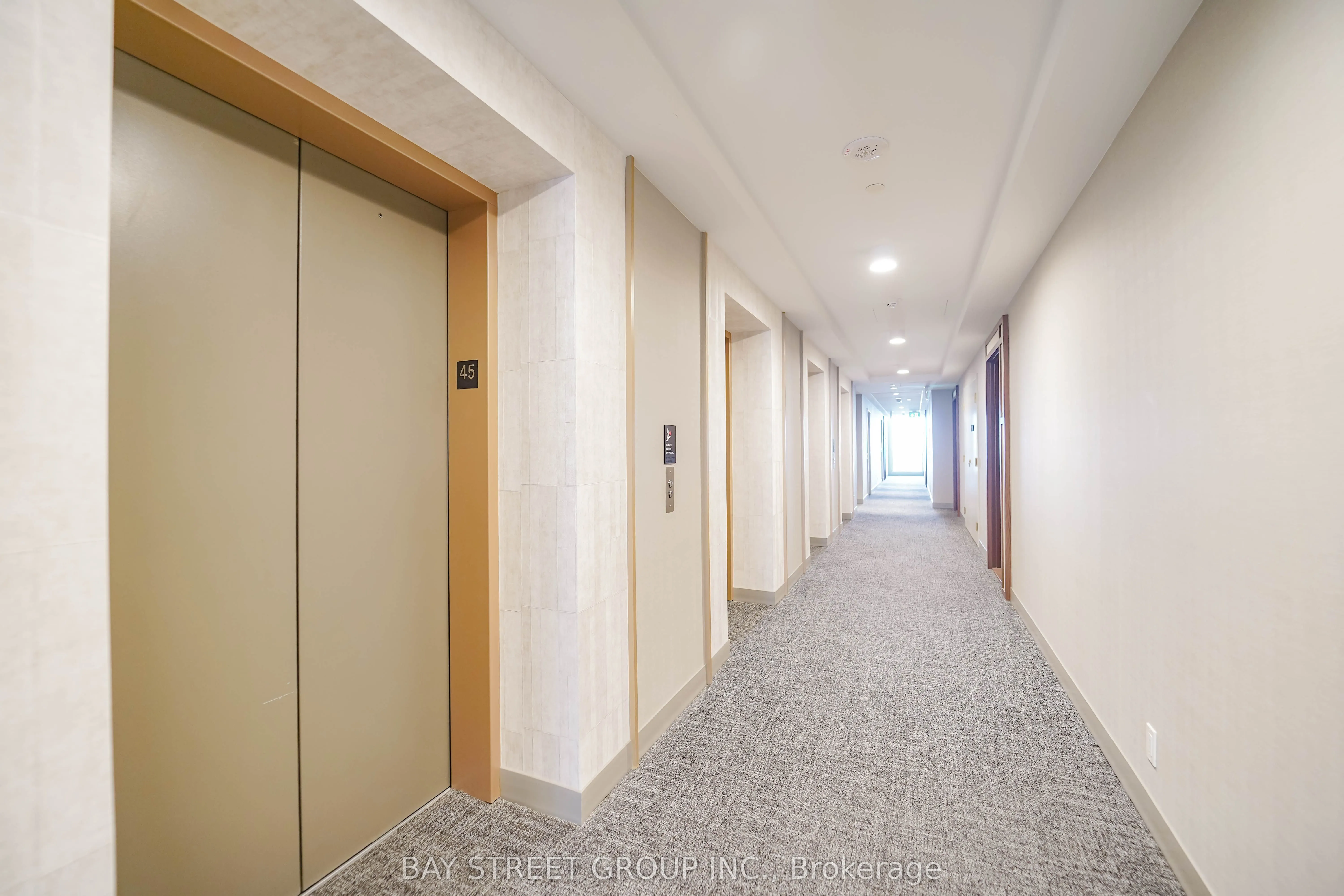 1000 Portage Parkway, #4512