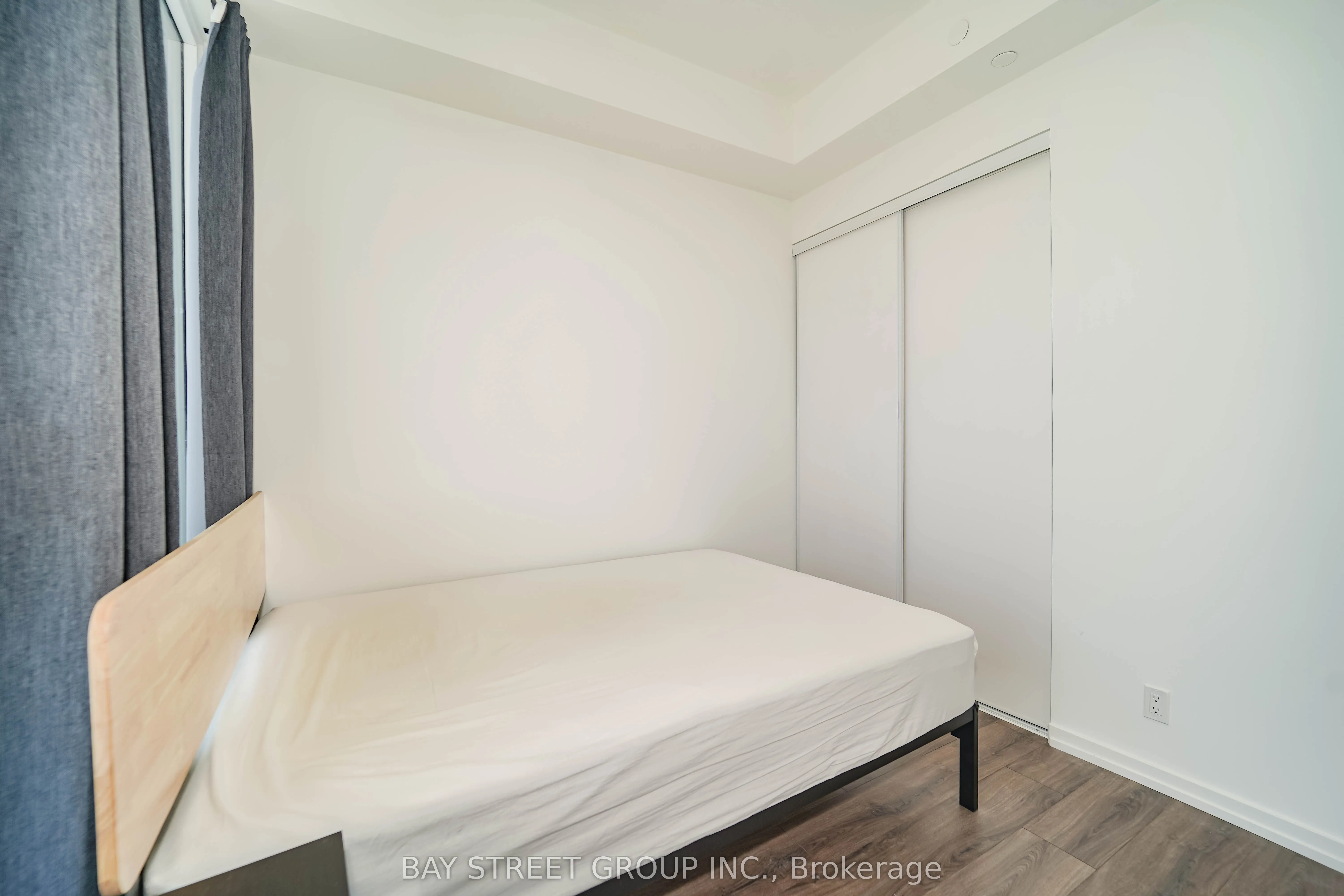 1000 Portage Parkway, #4512