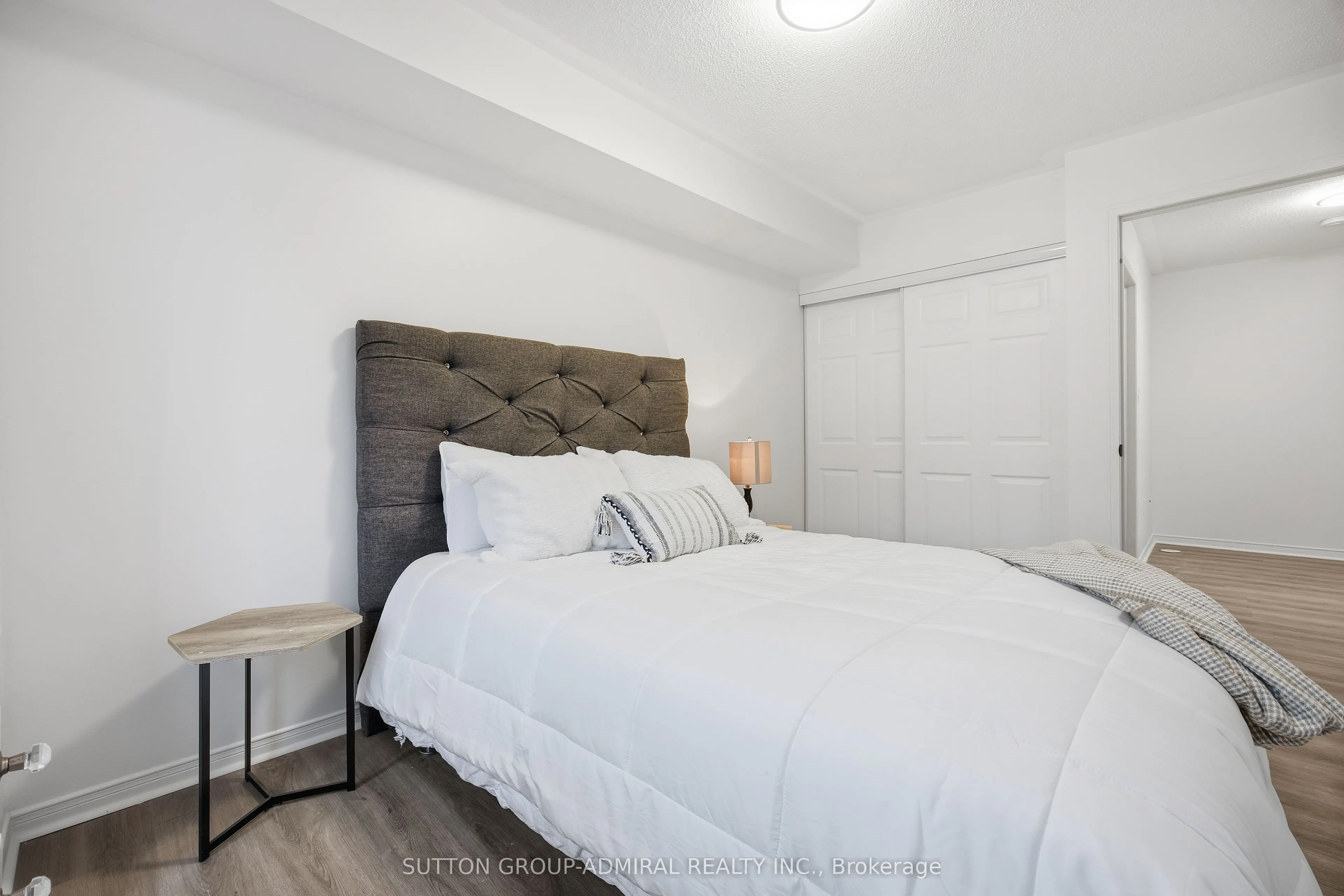 308 John Street, #216