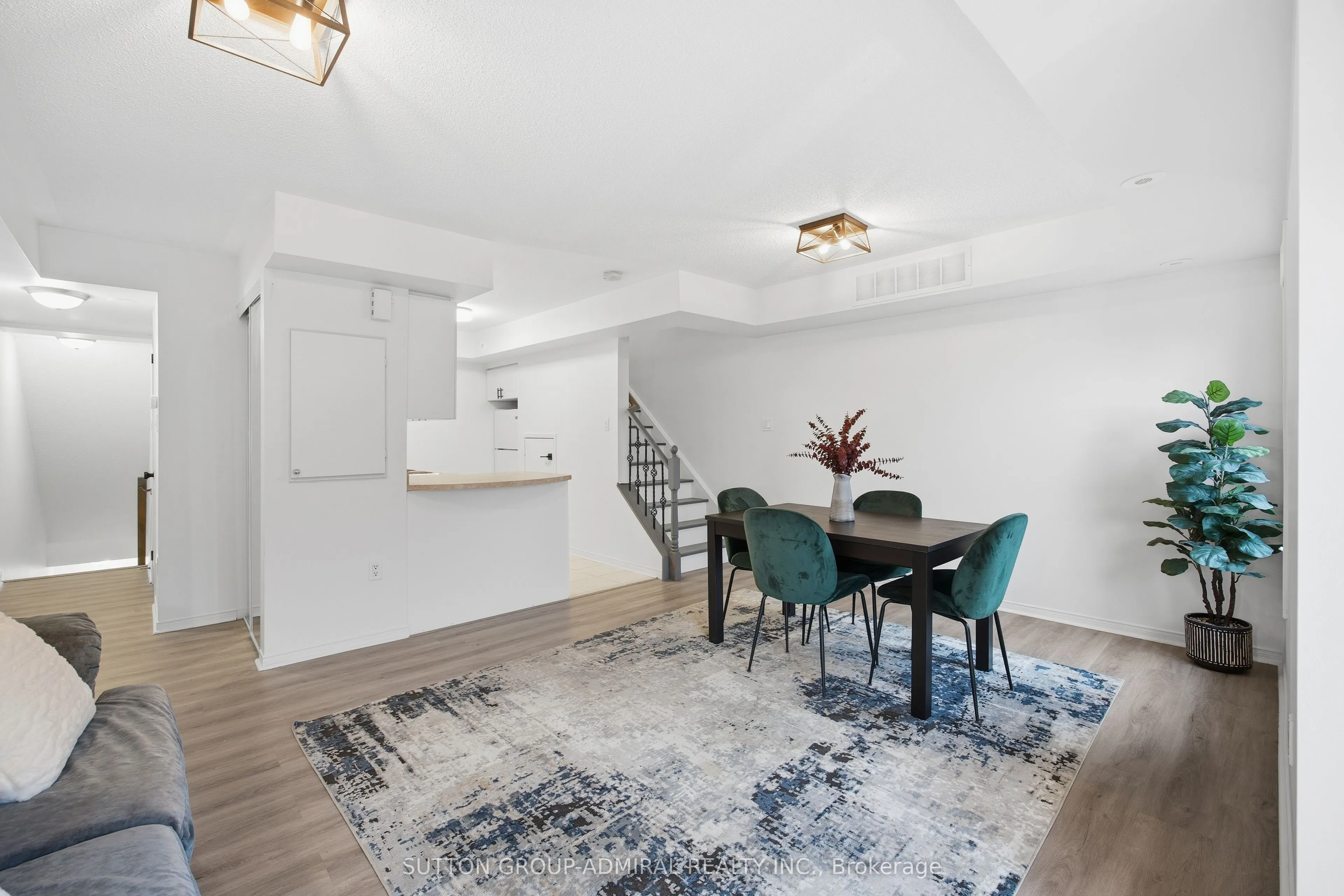 308 John Street, #216