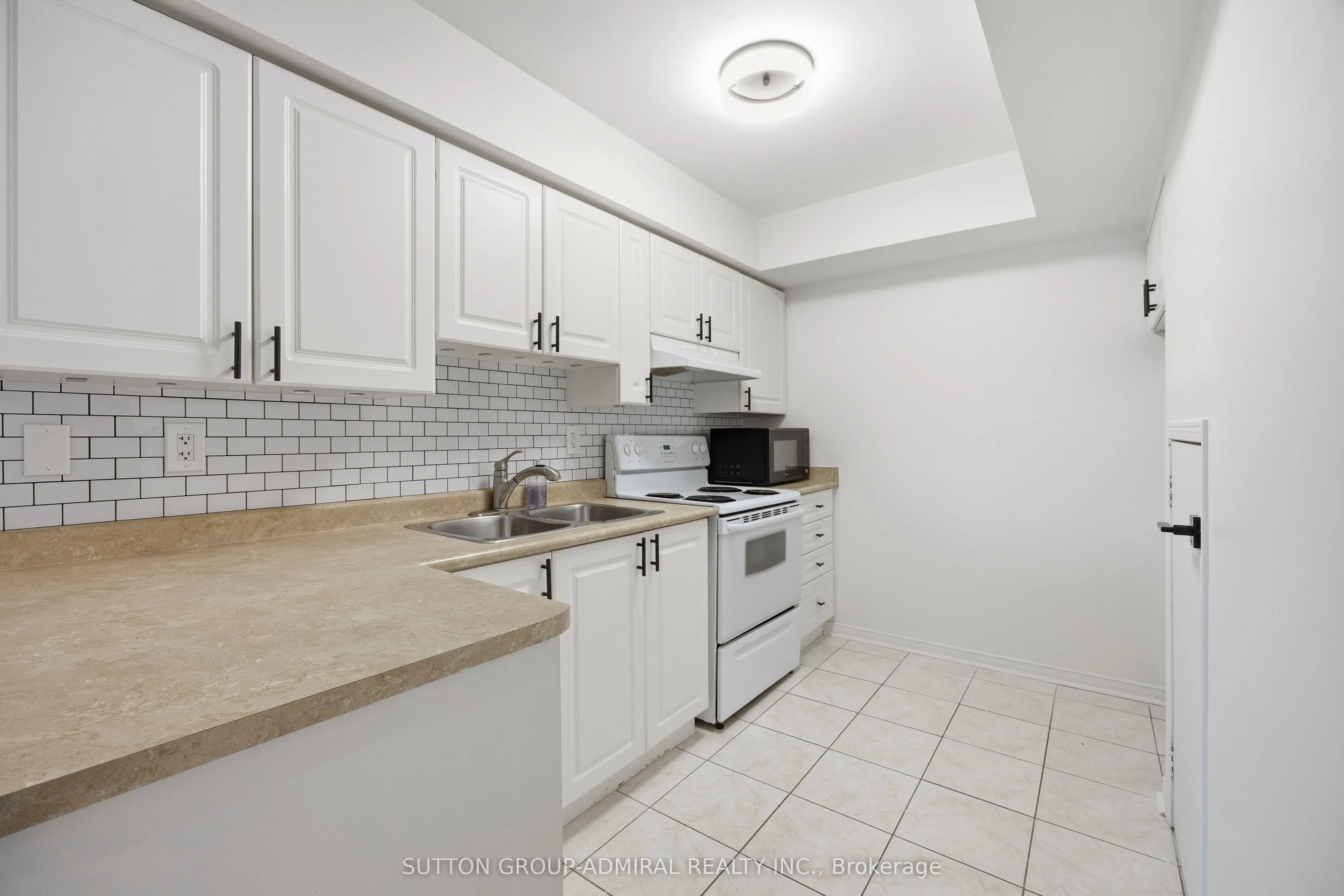 308 John Street, #216