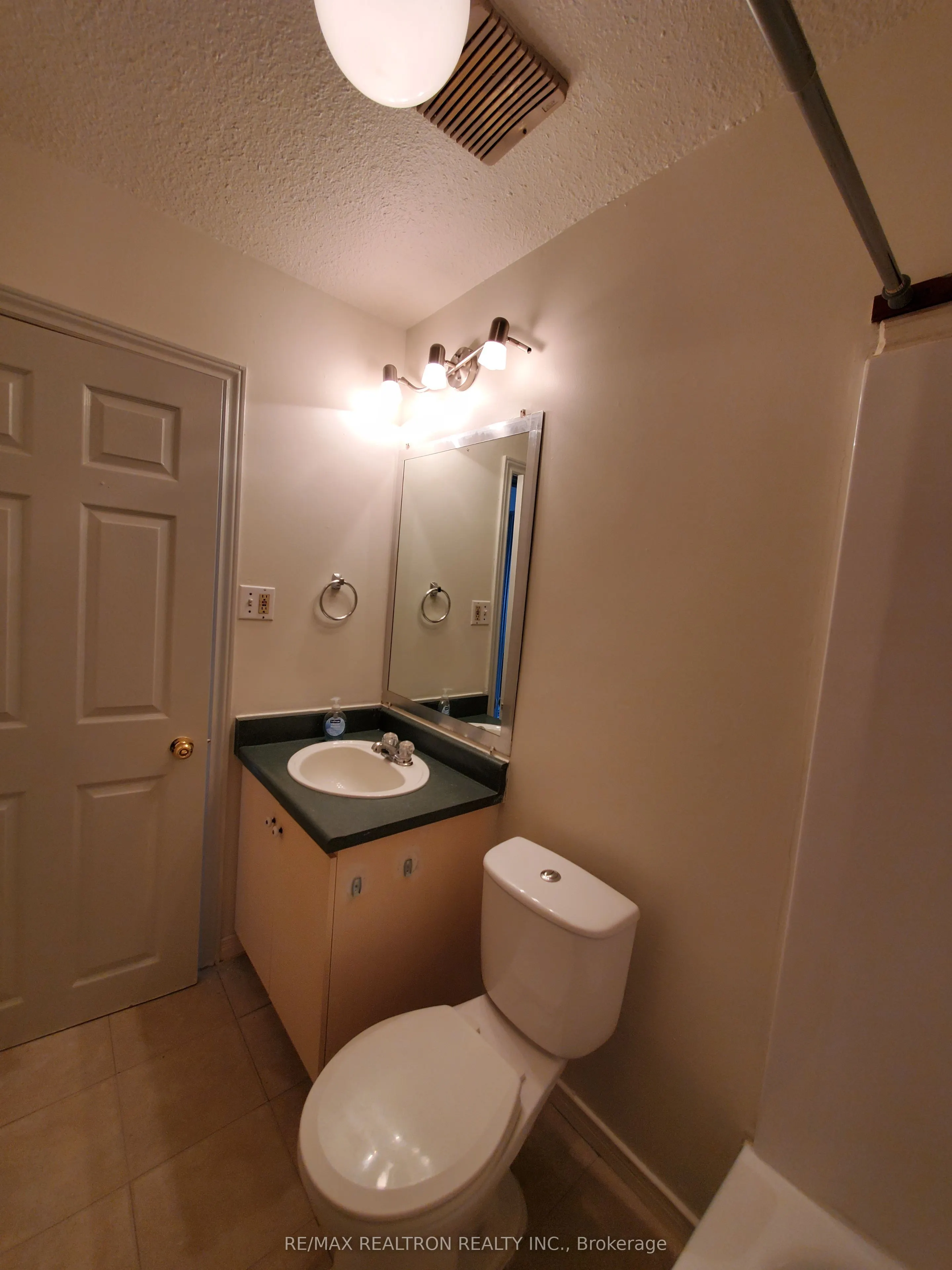 279 Pasadena Drive, #Unit B