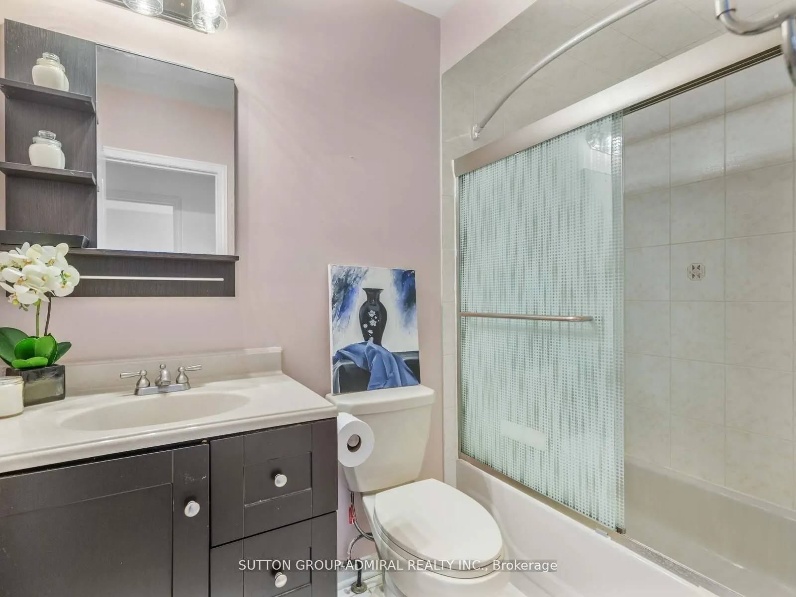 185 Foxfield Crescent