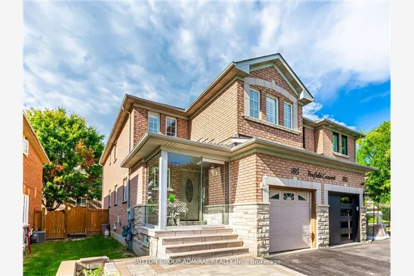 185 Foxfield Crescent