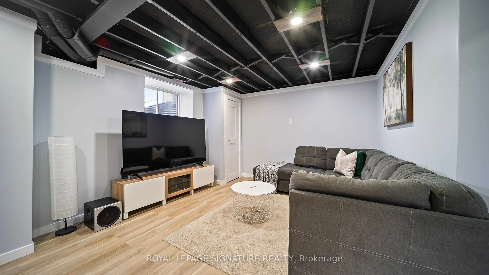 65 Kingsmere Crescent