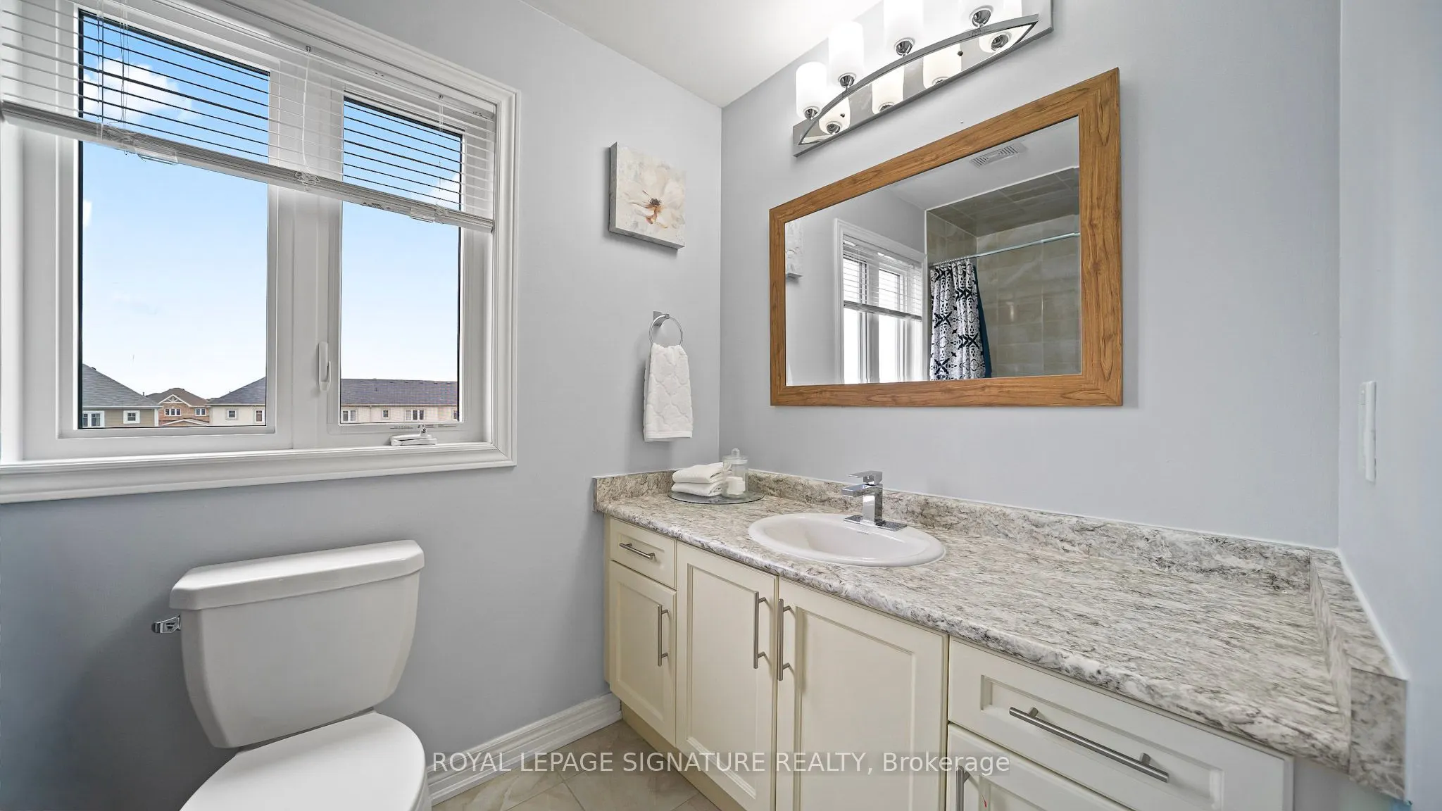 65 Kingsmere Crescent