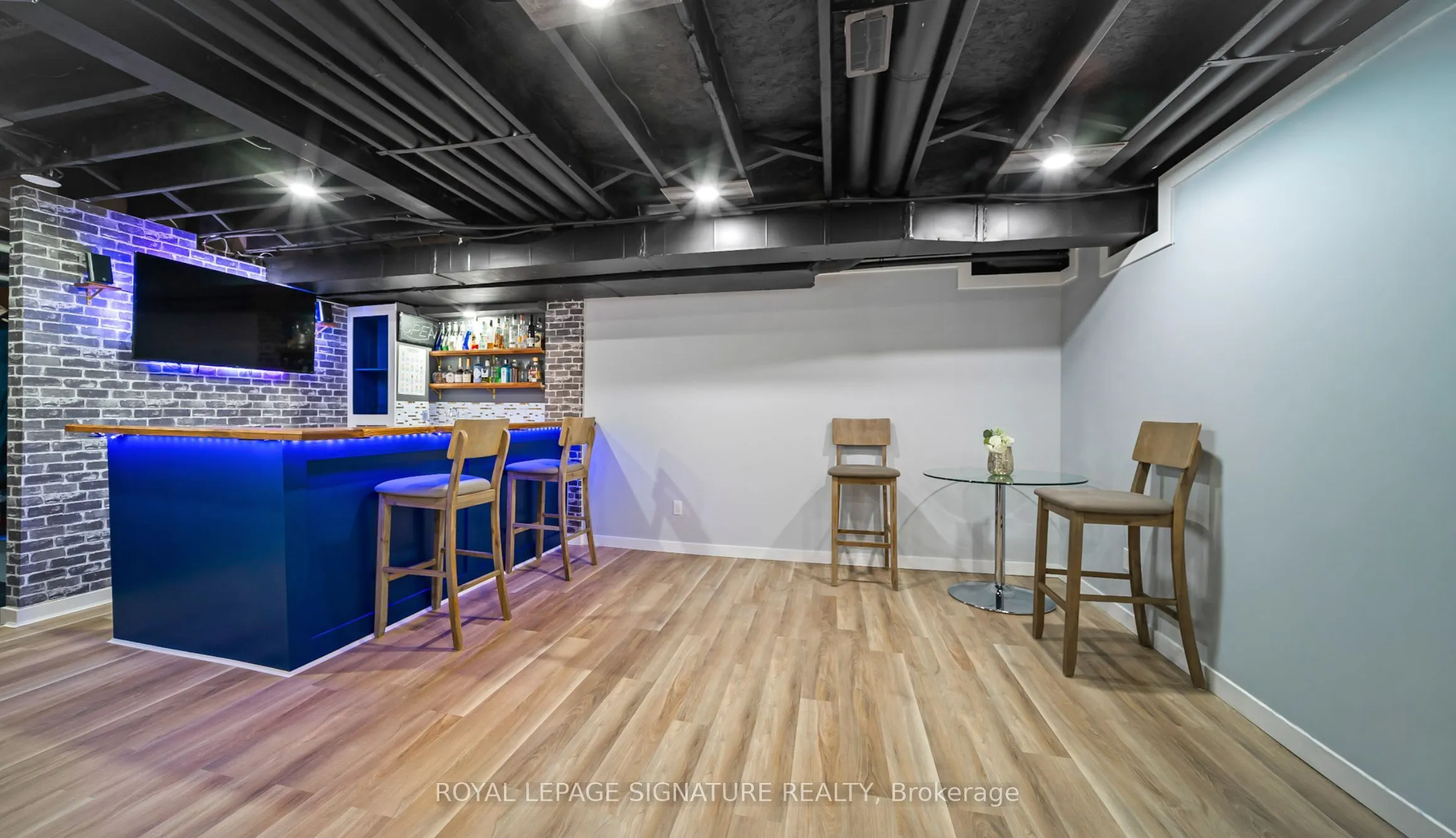 65 Kingsmere Crescent