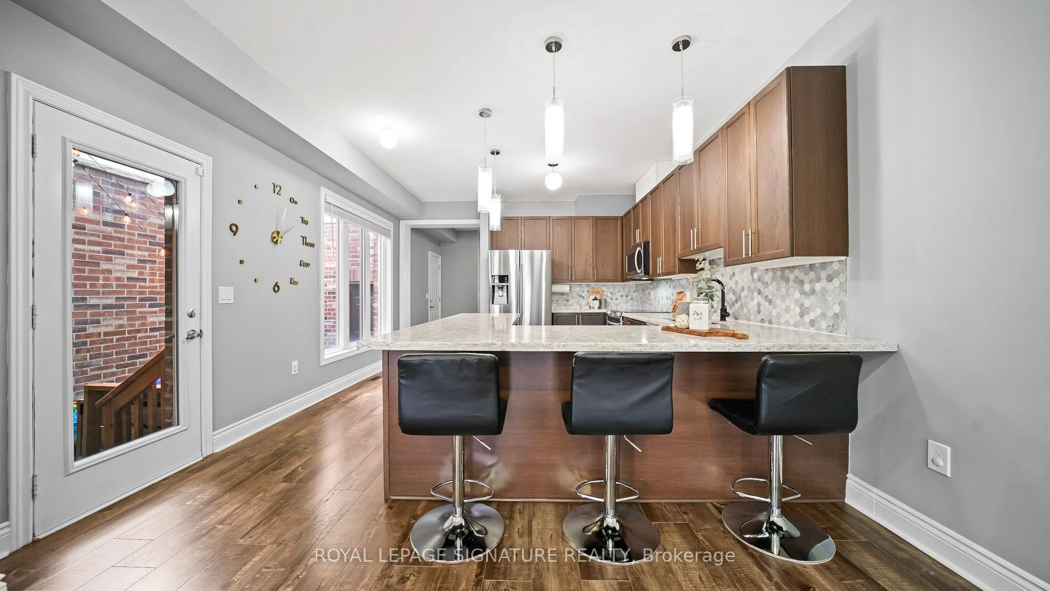 65 Kingsmere Crescent