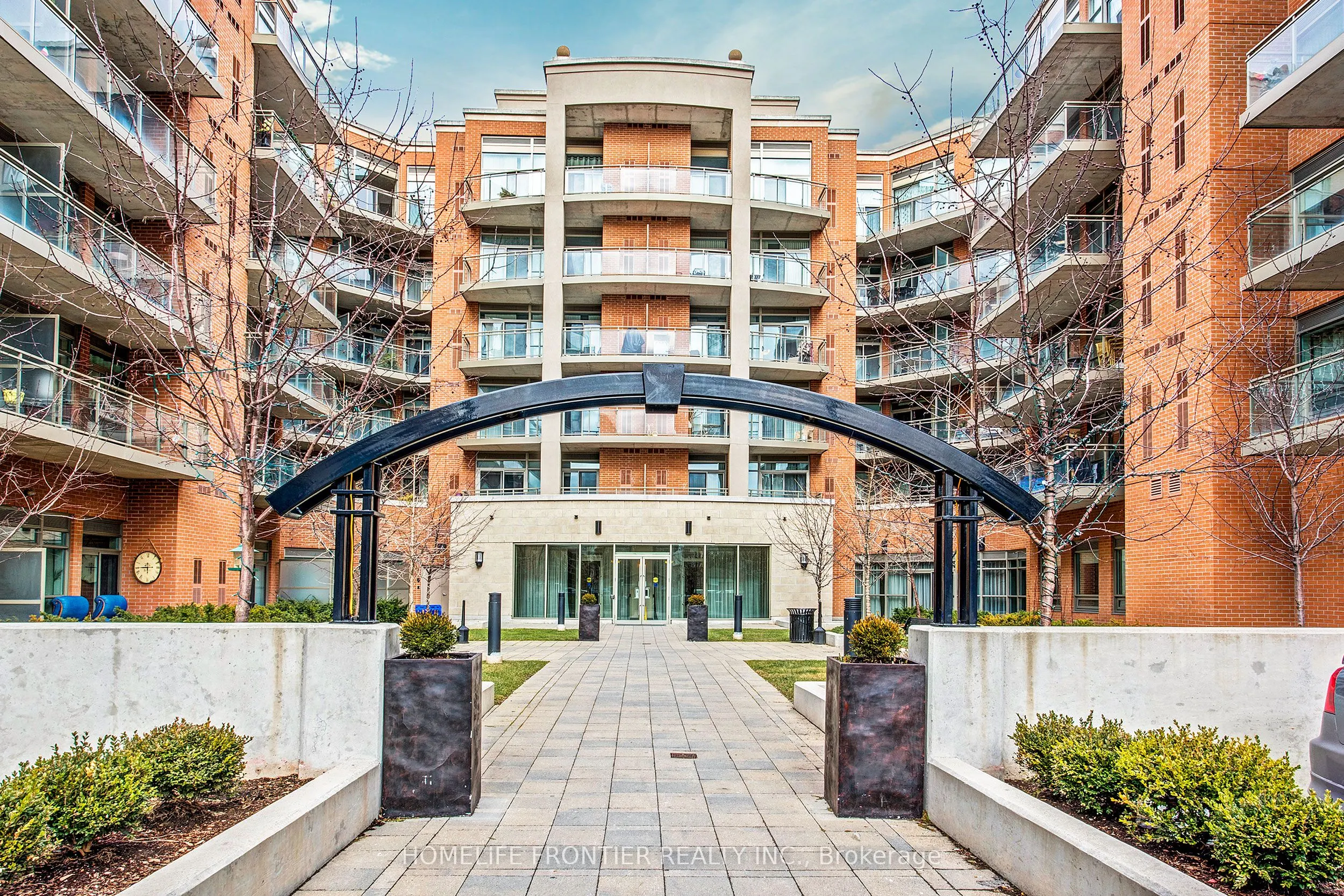 281 Woodbridge Avenue, #PH607