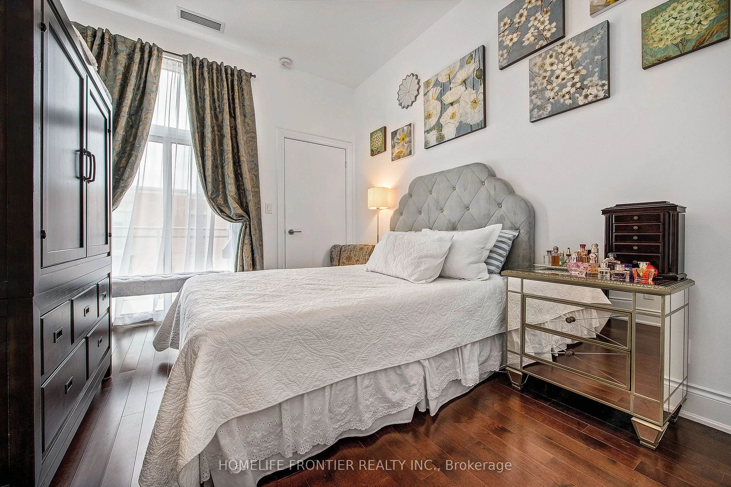 281 Woodbridge Avenue, #PH607