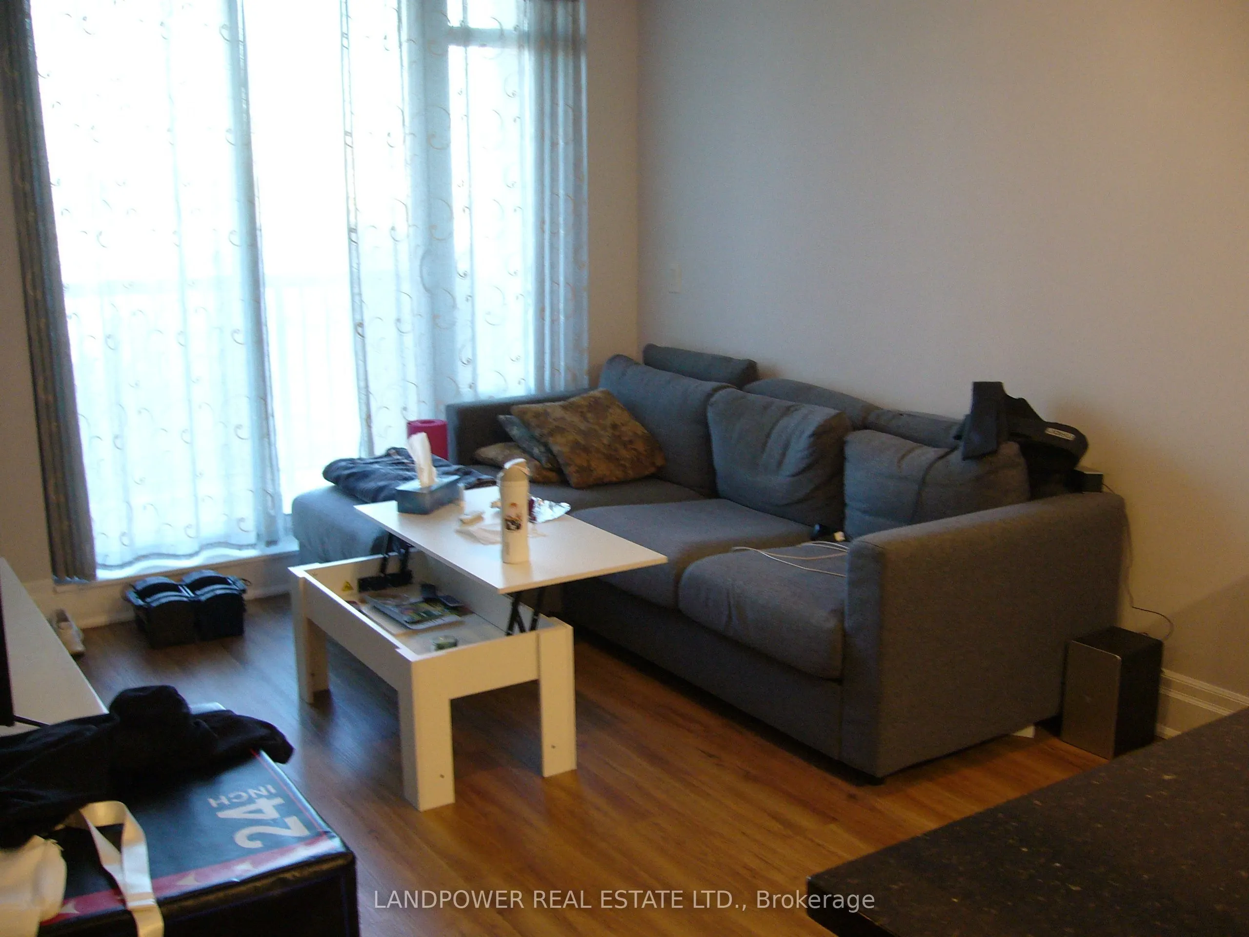 151 Upper Duke Crescent, #308