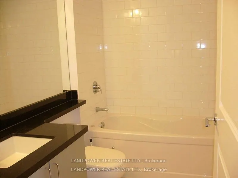 151 Upper Duke Crescent, #308