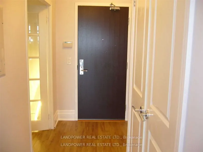 151 Upper Duke Crescent, #308