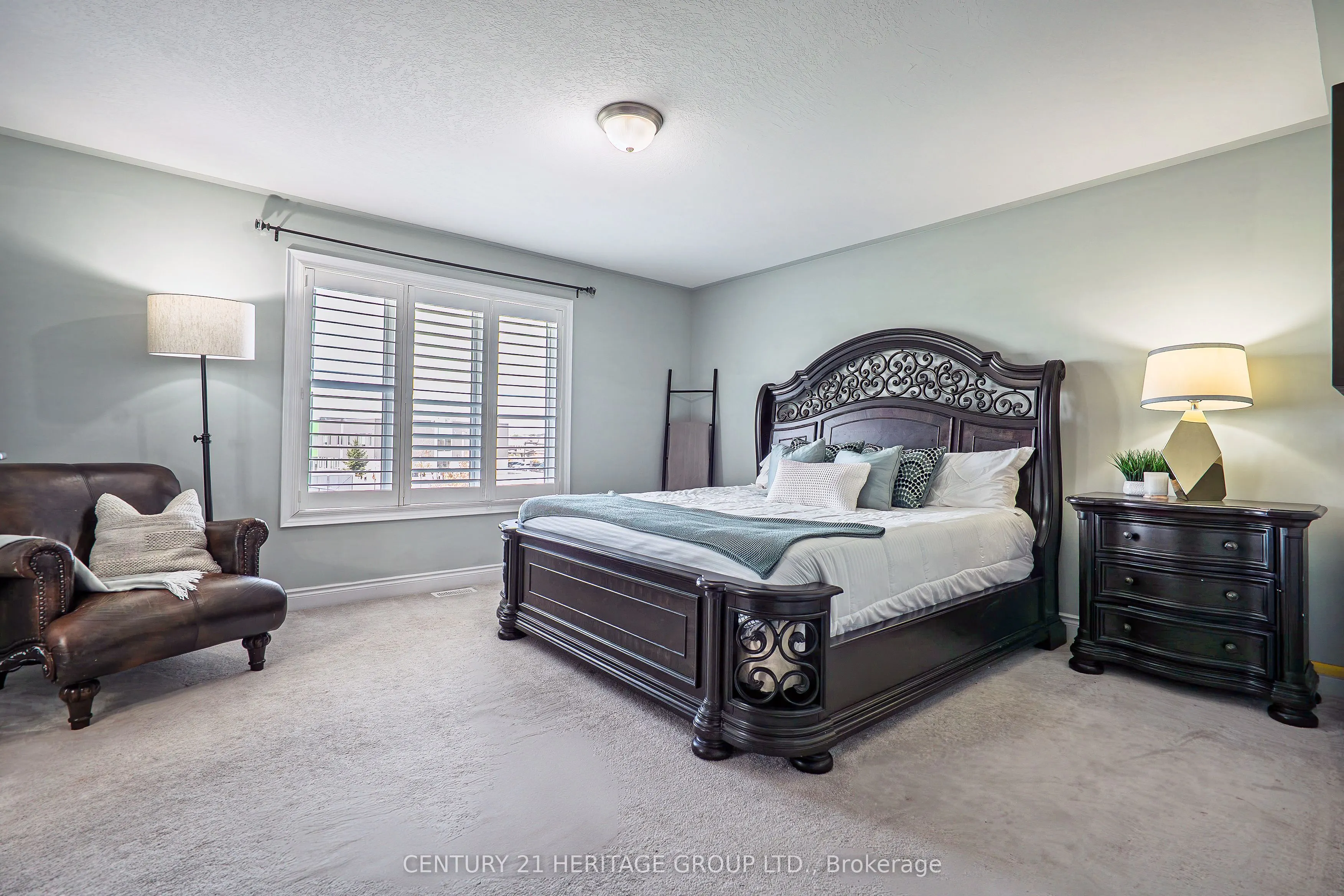 89 Sutherland Avenue