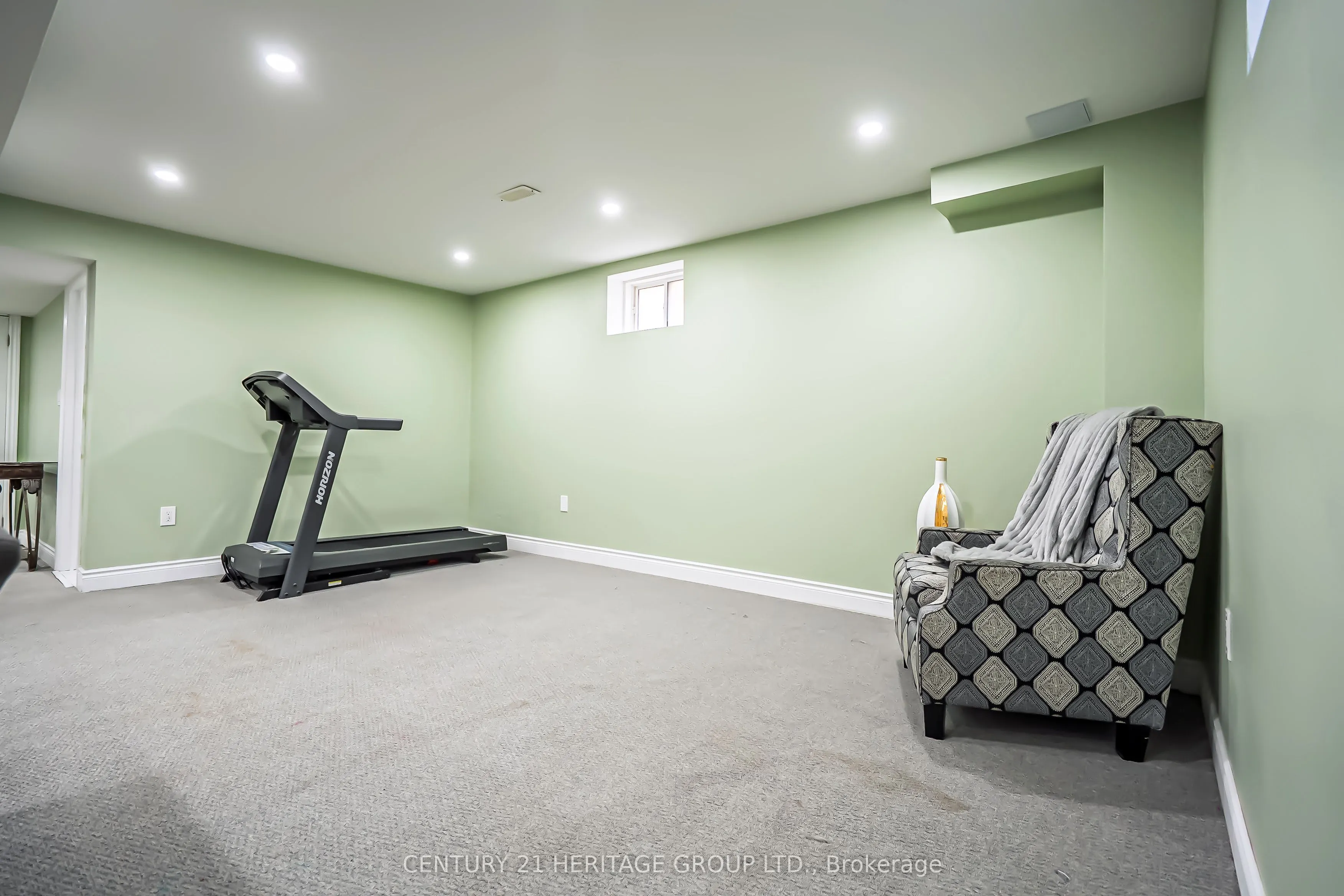 89 Sutherland Avenue