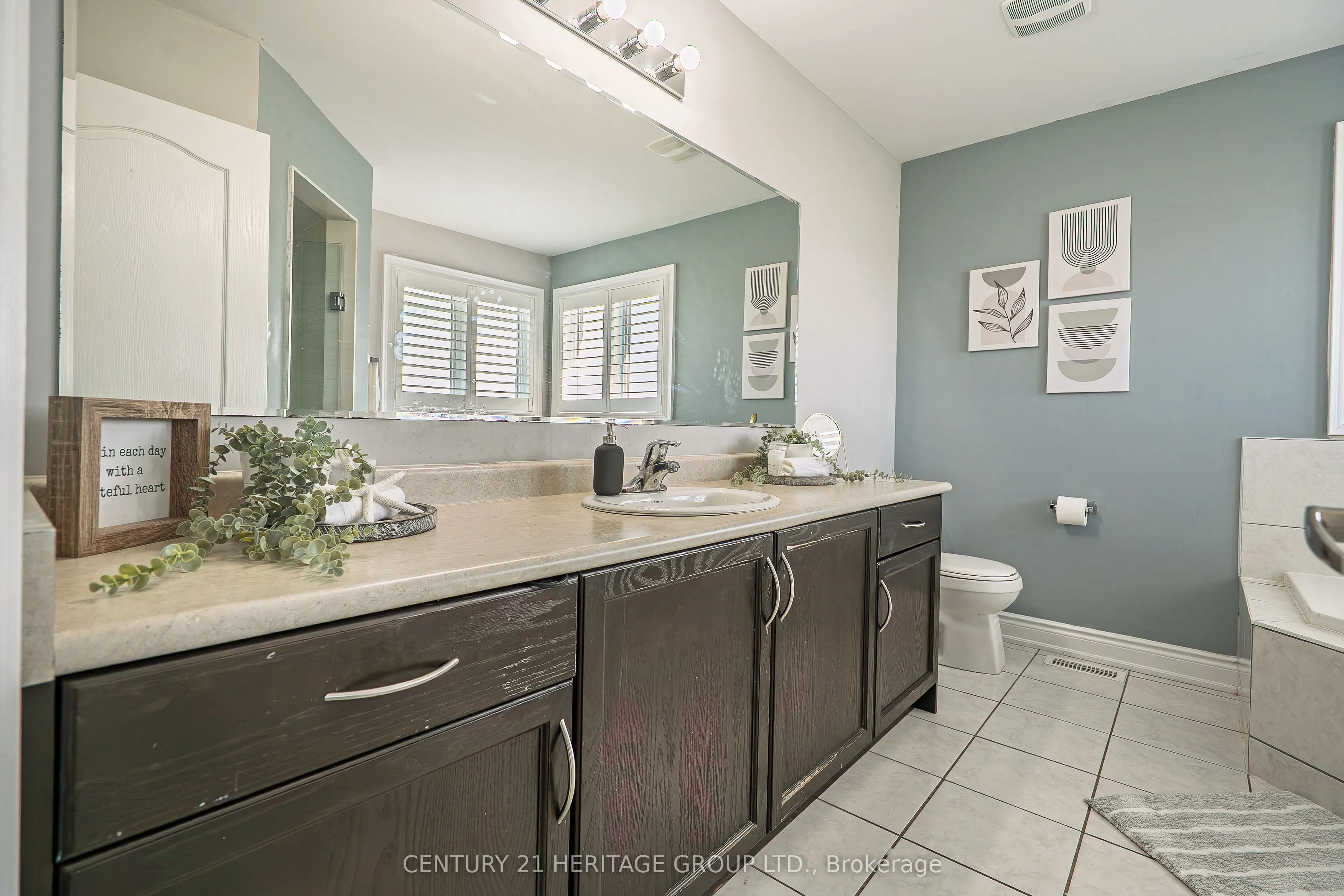 89 Sutherland Avenue