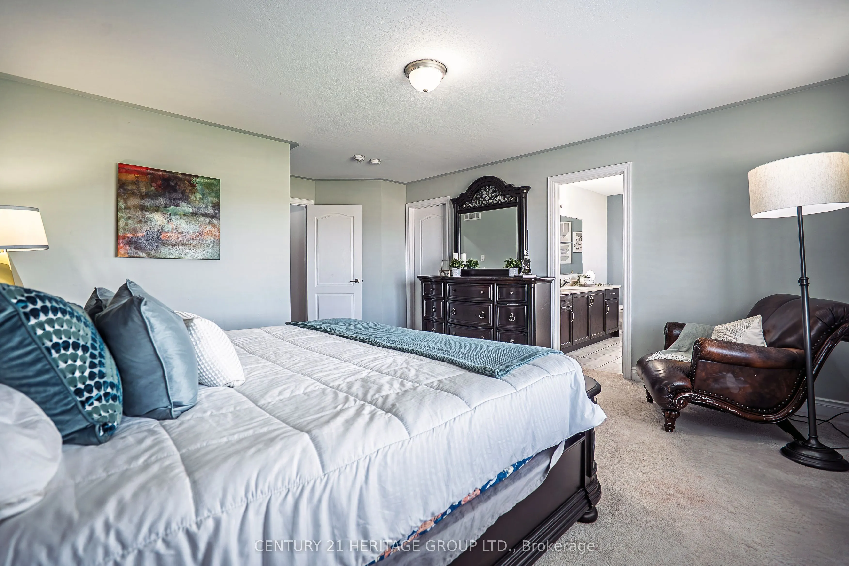 89 Sutherland Avenue