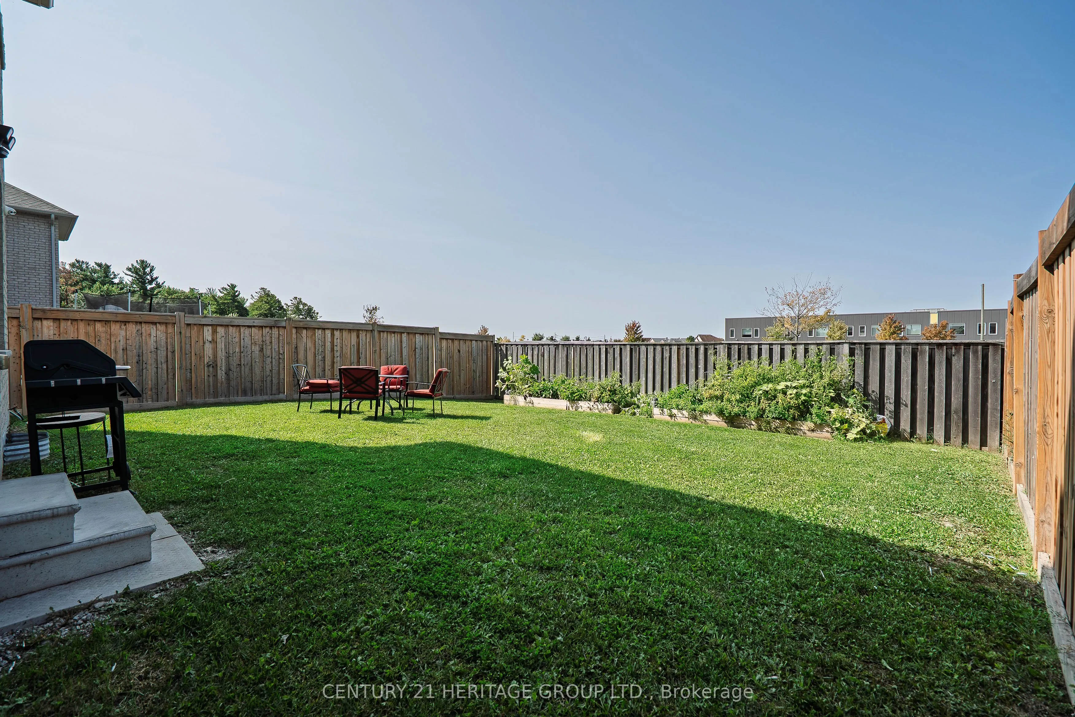 89 Sutherland Avenue