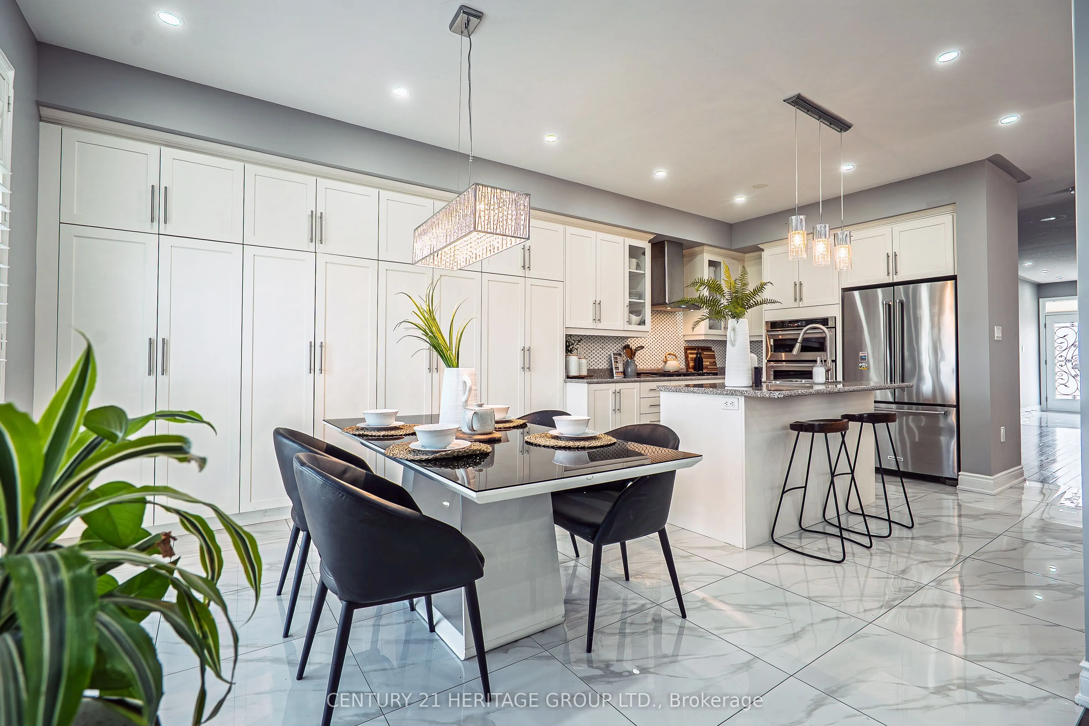 89 Sutherland Avenue