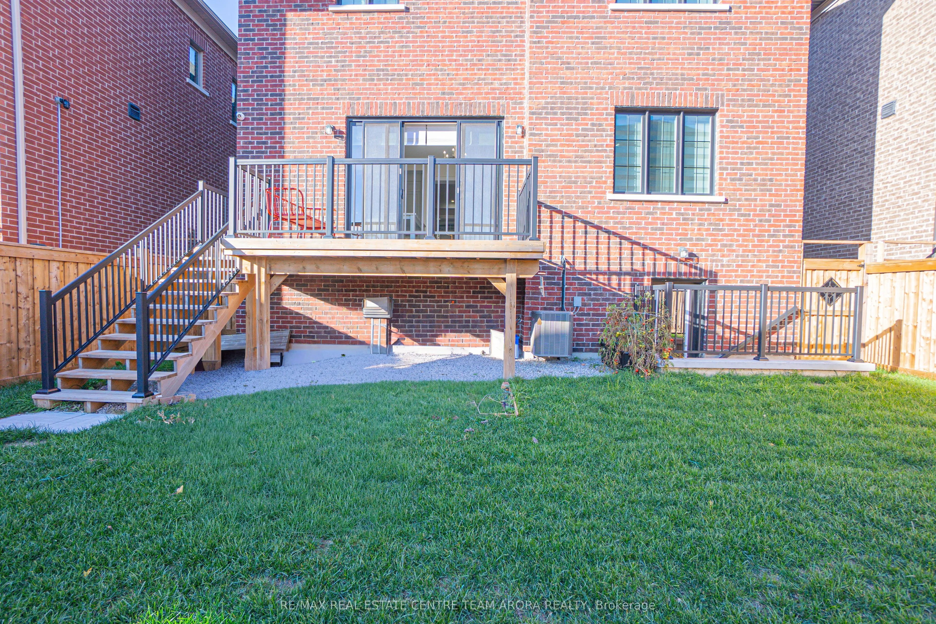 53 Kinburn Crescent