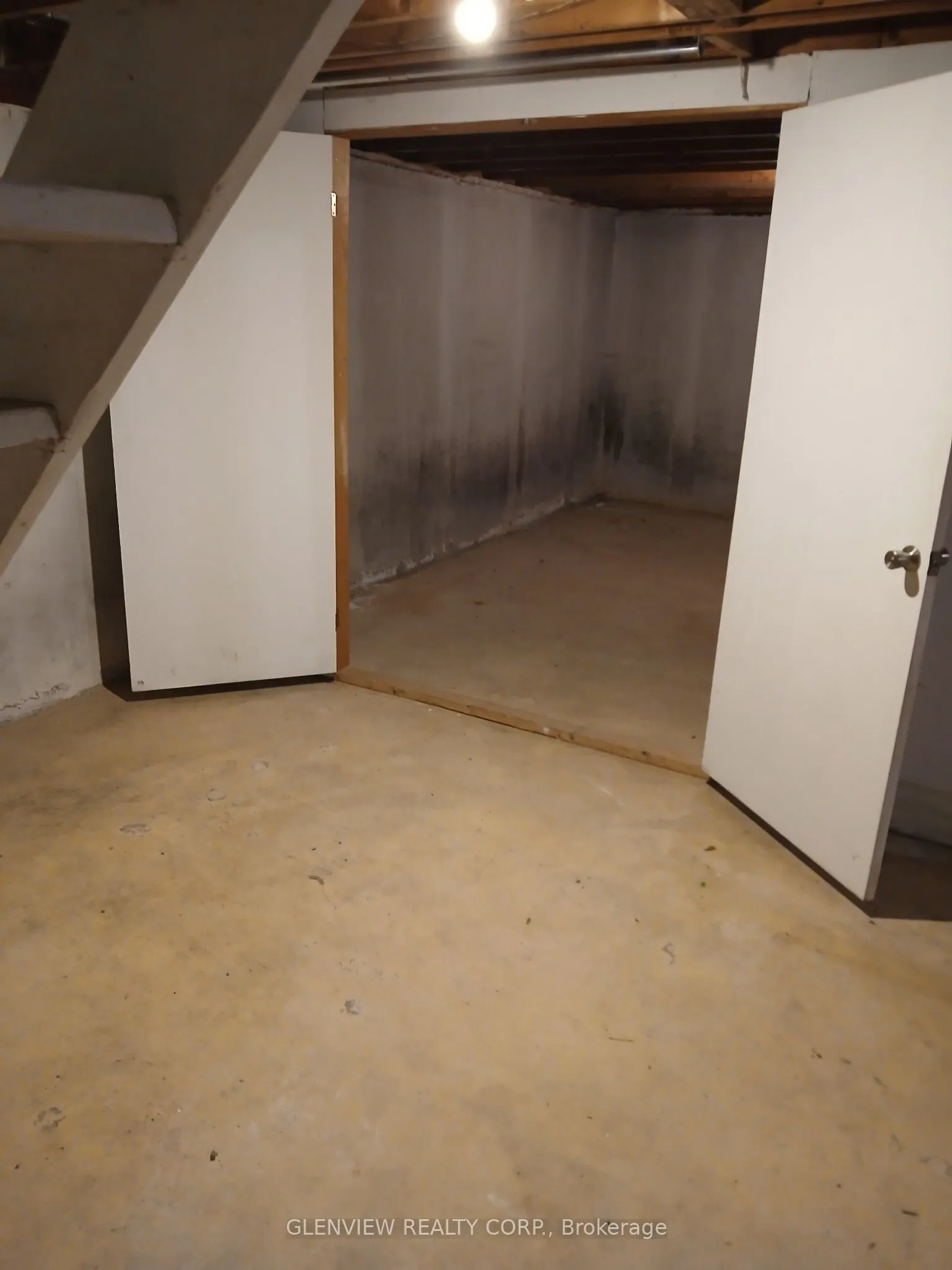 120 Romfield Circuit