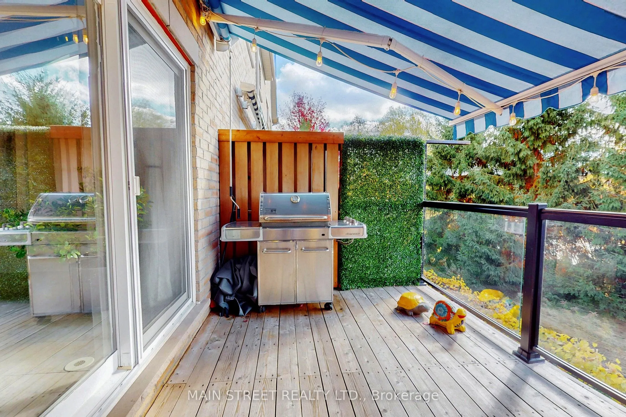 8900 Bathurst Street, #10