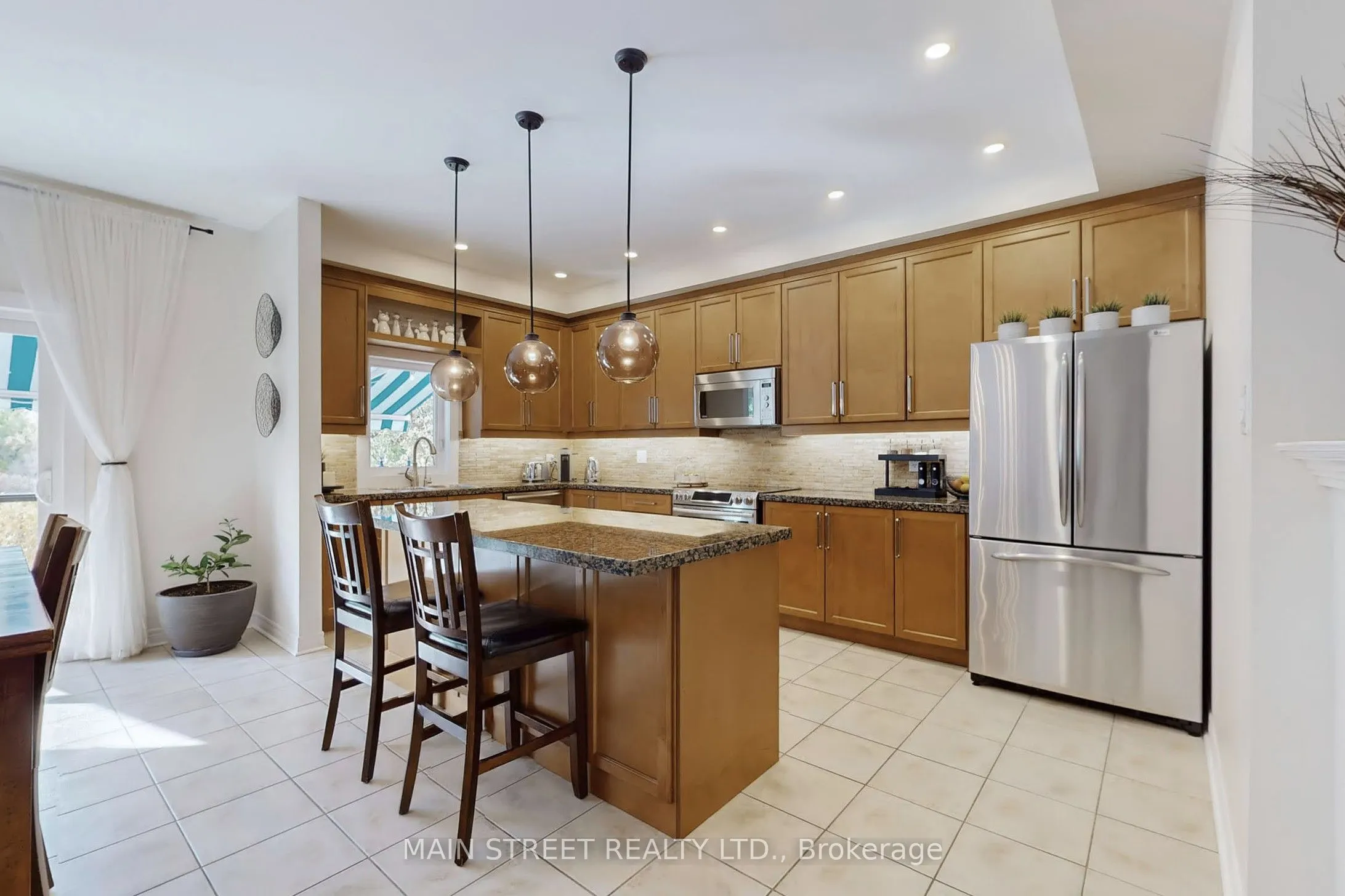 8900 Bathurst Street, #10