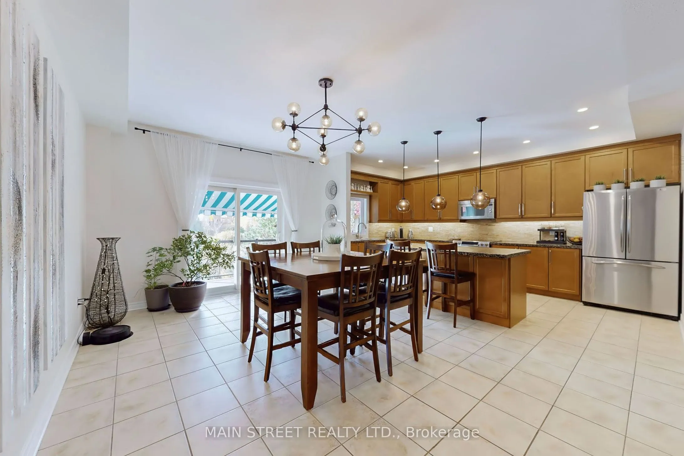 8900 Bathurst Street, #10