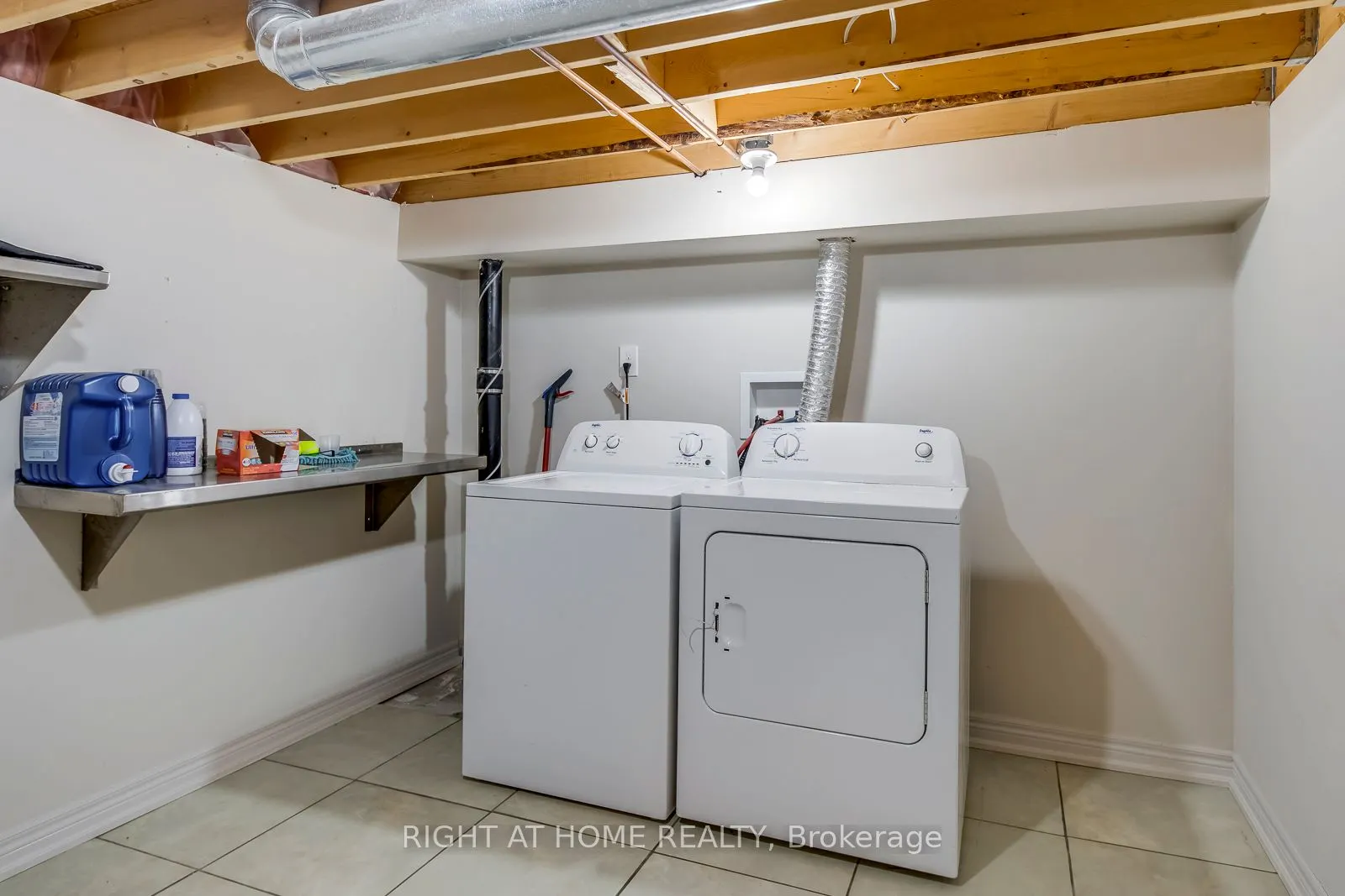 56 Barberry Crescent, #Lower